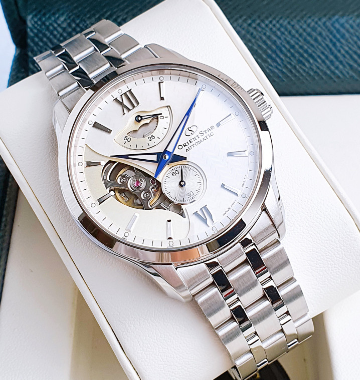 Orient Star Automatic Silver Dial Men’s Watch Power Reserve RK-AV0B01S