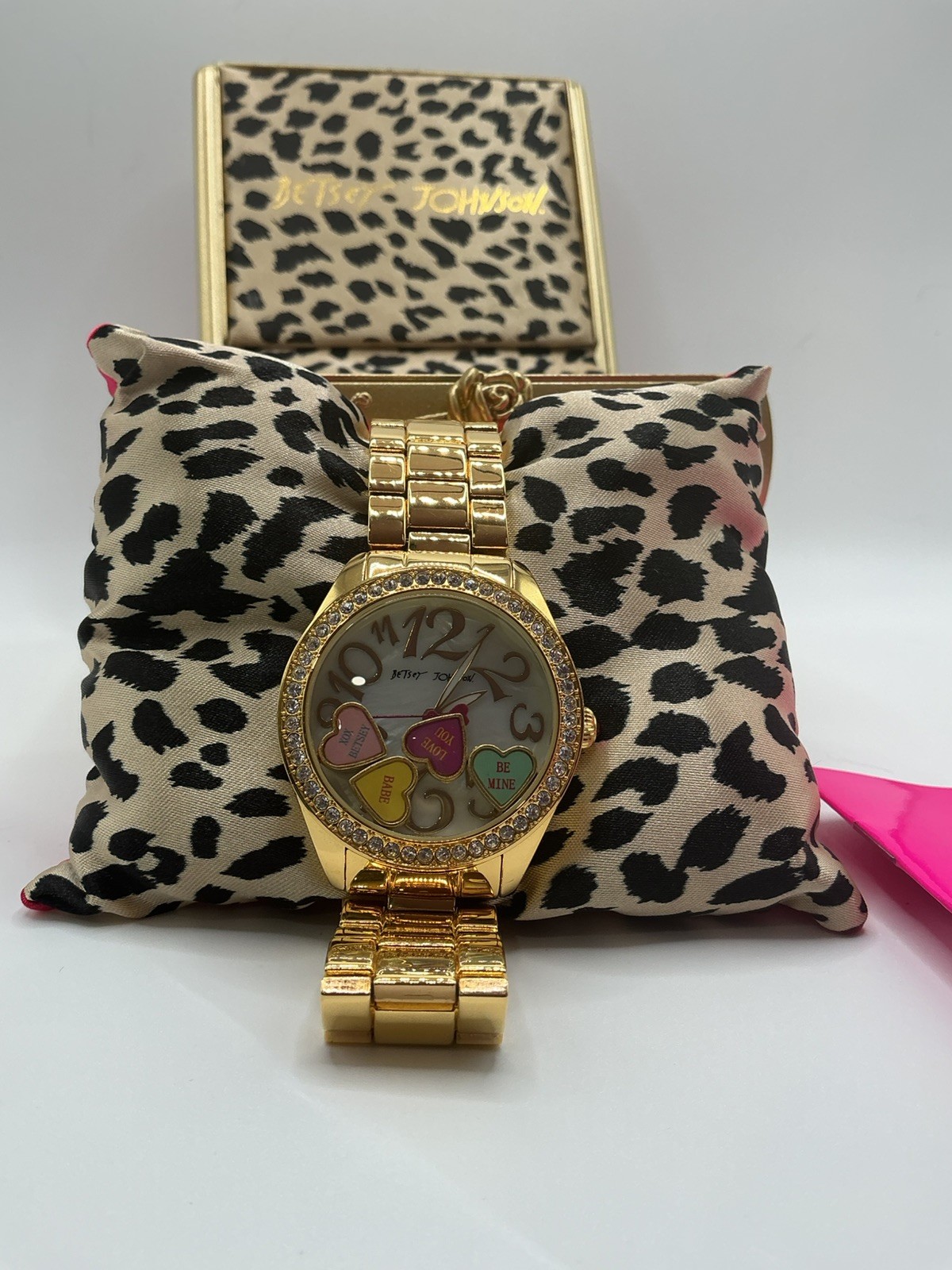 Betsey Johnson Chunky Watch Gold tone Floating Candy Hearts