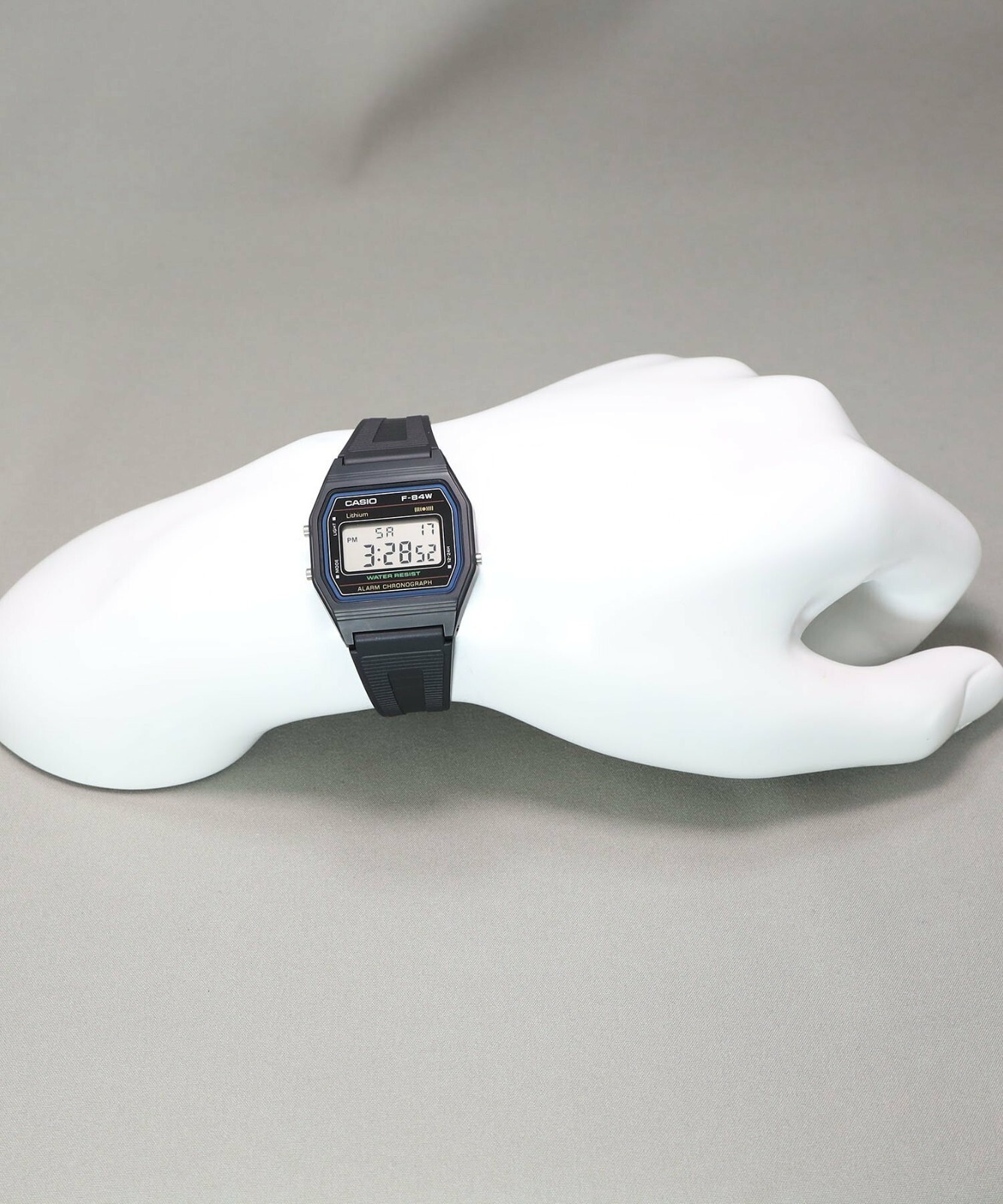 CASIO | Casio Standard Watch “Casio Collection” F-84W-1QJH