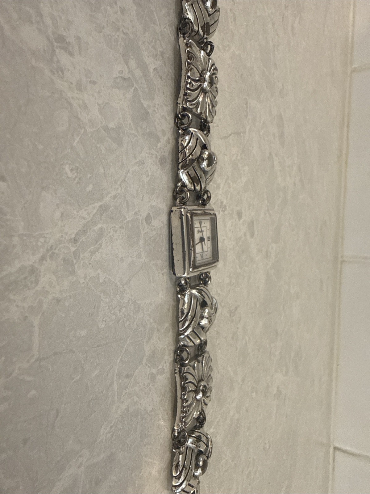 Brighton Sonora Watch Silver Plated Fold Over Clasp 7″ Needs Battery ****