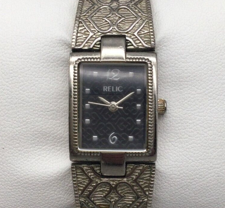 Relic Watch Women 18mm Silver Tone Black Heart Dial Band New Battery 5.75″