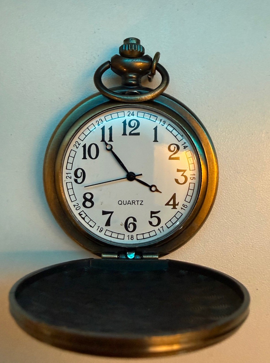 United States Eagle Pocket Watch – Working – New Battery – No Chain
