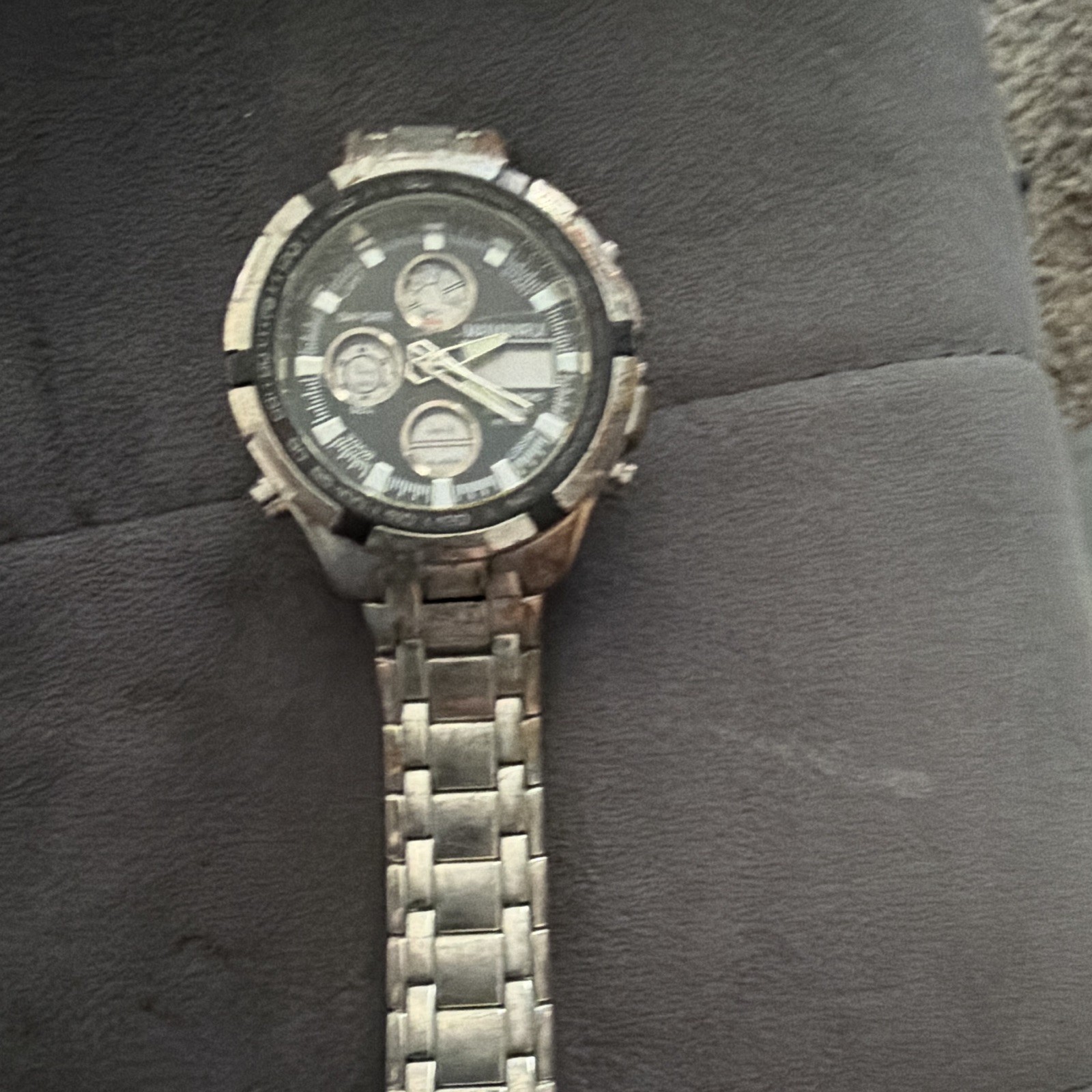 Movado Men’s MAIMANRUI Analog Chronograph Watch Black Dial Silver Bracelet