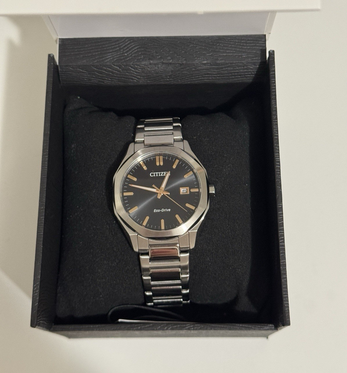 Citizen Eco-Drive Men’s 40mm Black Dial Date Watch Silver SS Bracelet Box