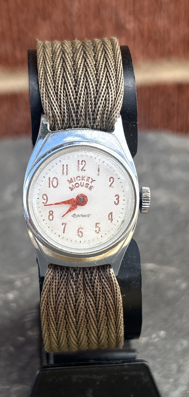 Vintage 1960’s Ingersoll Mickey Mouse Wind Up Childs Watch Disney US Time Runs