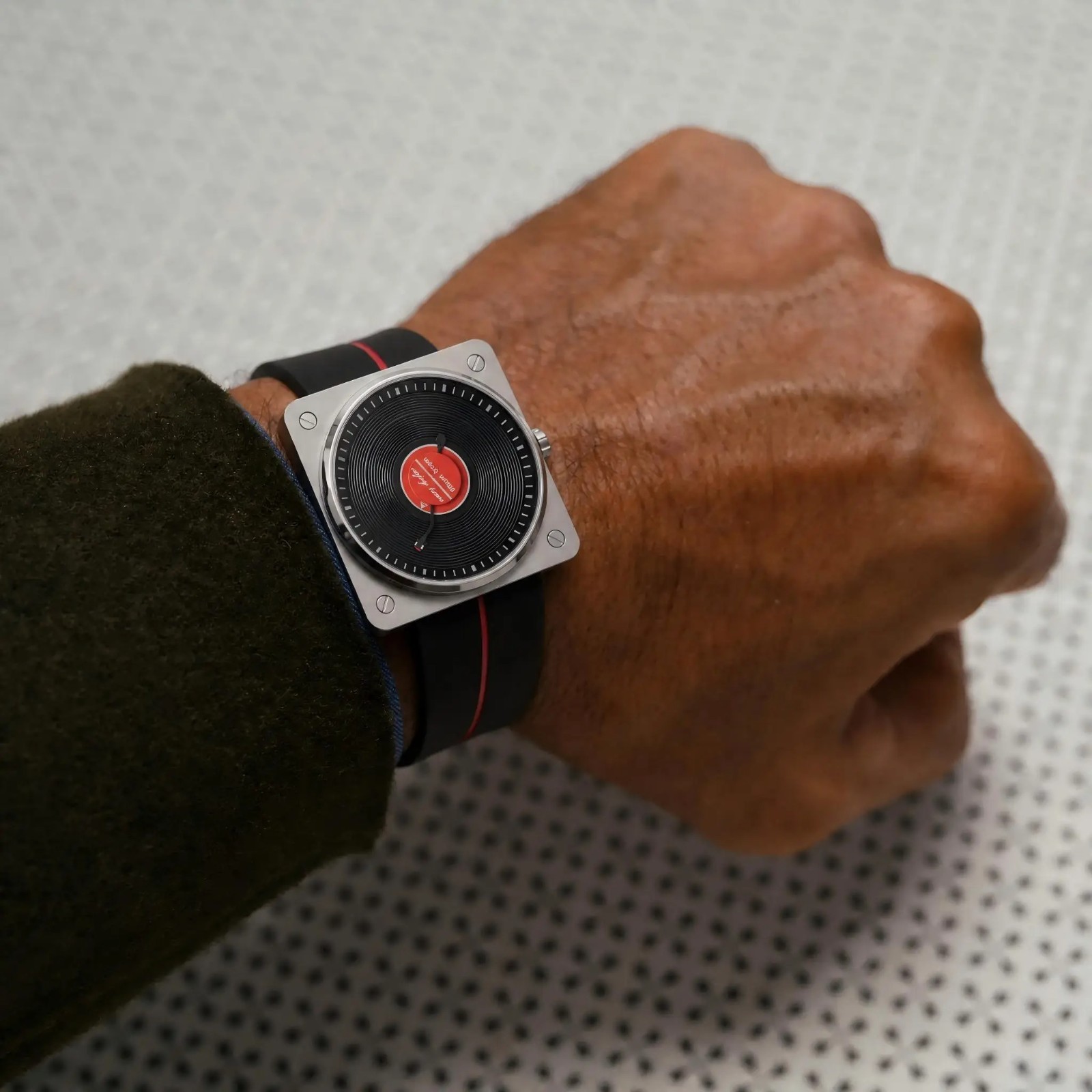 Unique Vinyl Record Dial Men’s Watch Vintage Square Quartz Luminous Wristwatch