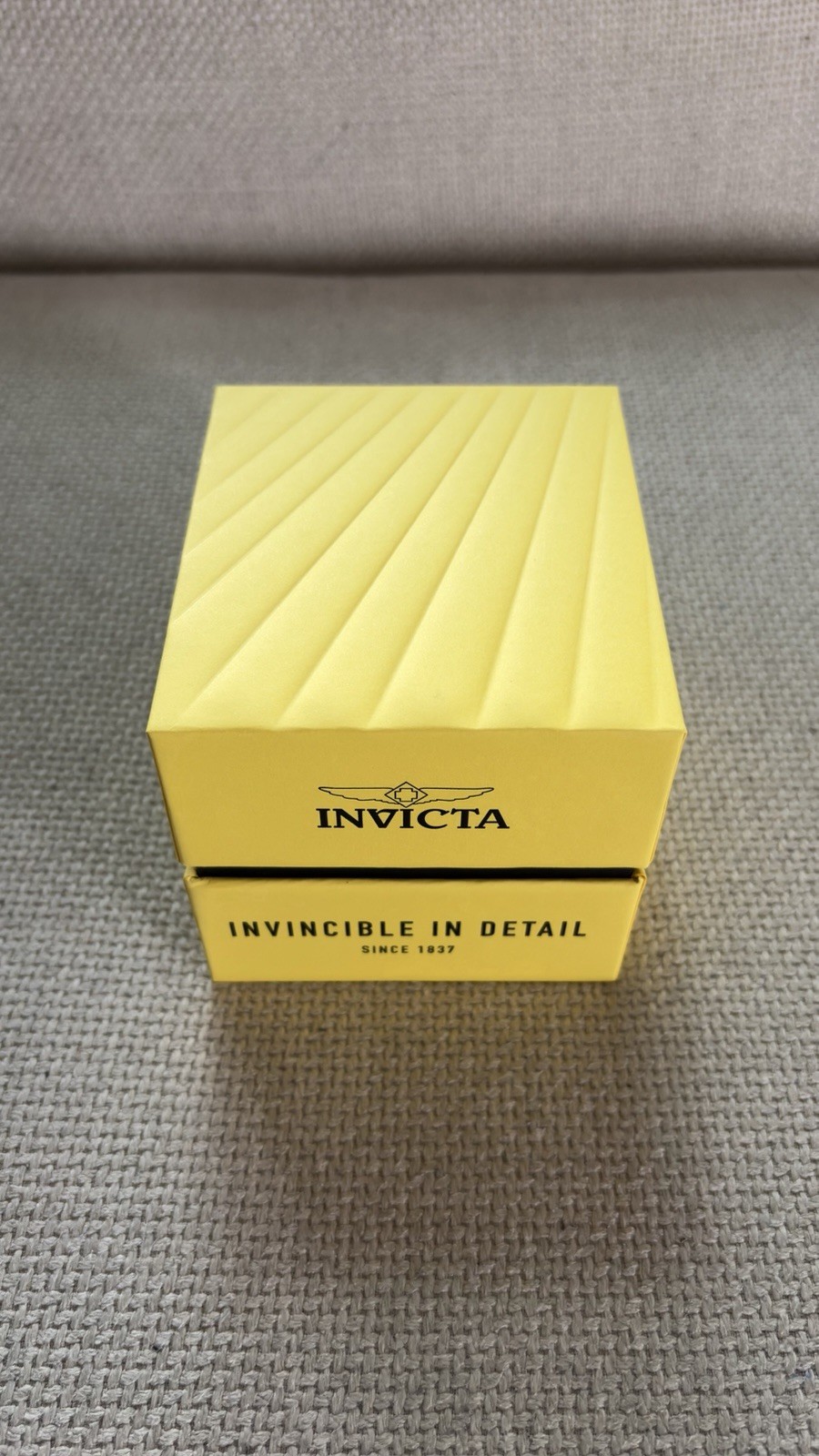 Invicta Pro Diver Currentwave Men’s 43mm Blue Dial Quartz 200m