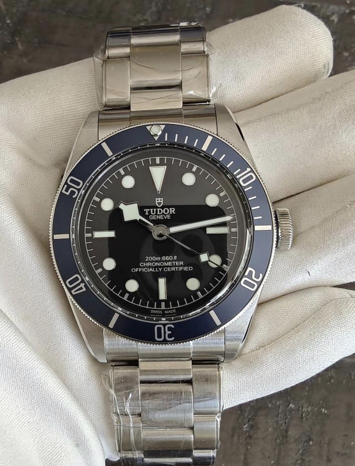 TUDOR Black Bay 41mm Black Dial Blue Bezel Auto Chronometer 200m Bracelet