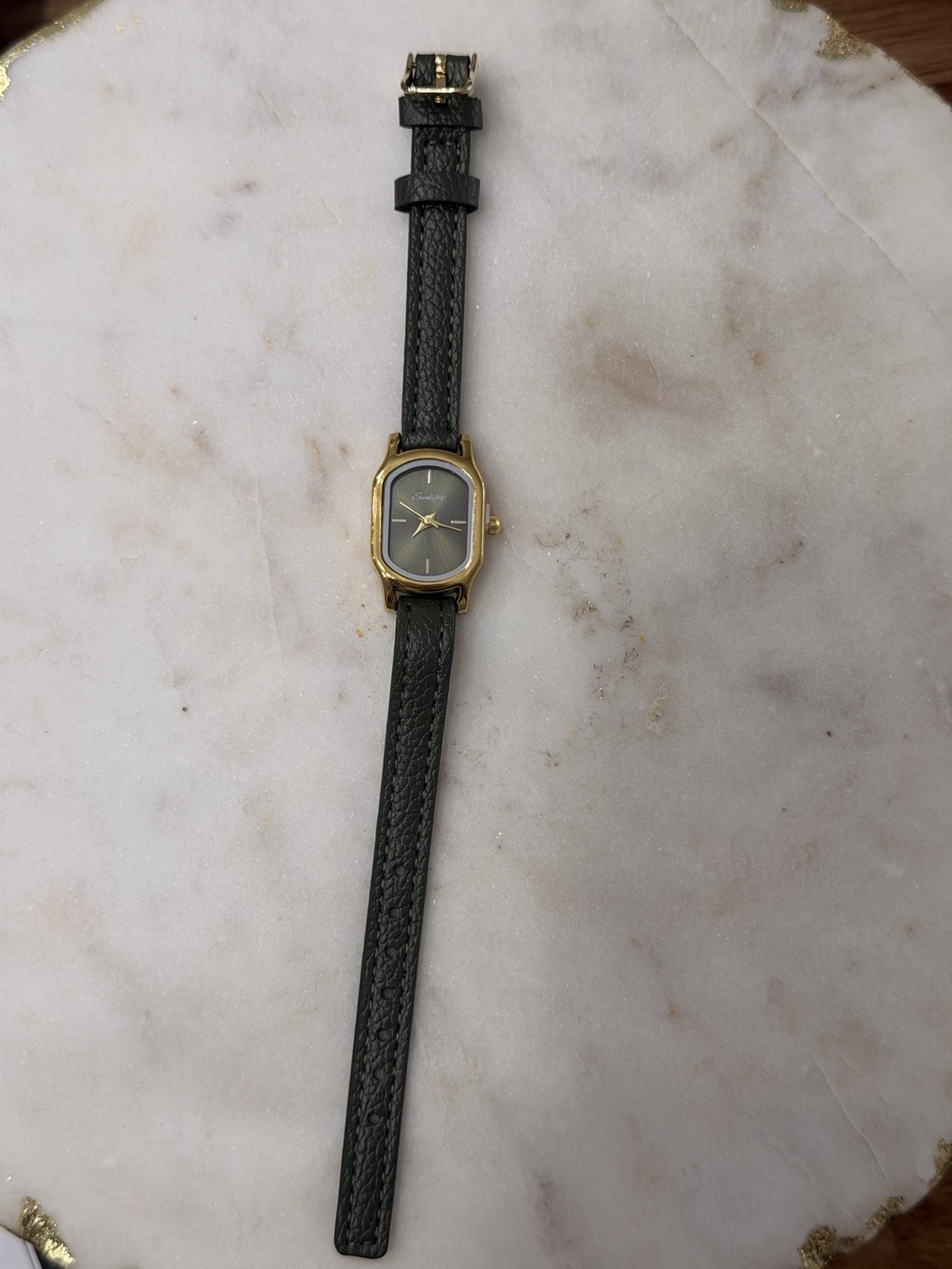 Women’s Quartz Rose Gold Green Leather Strap Watch New Battery Stylish Classic
