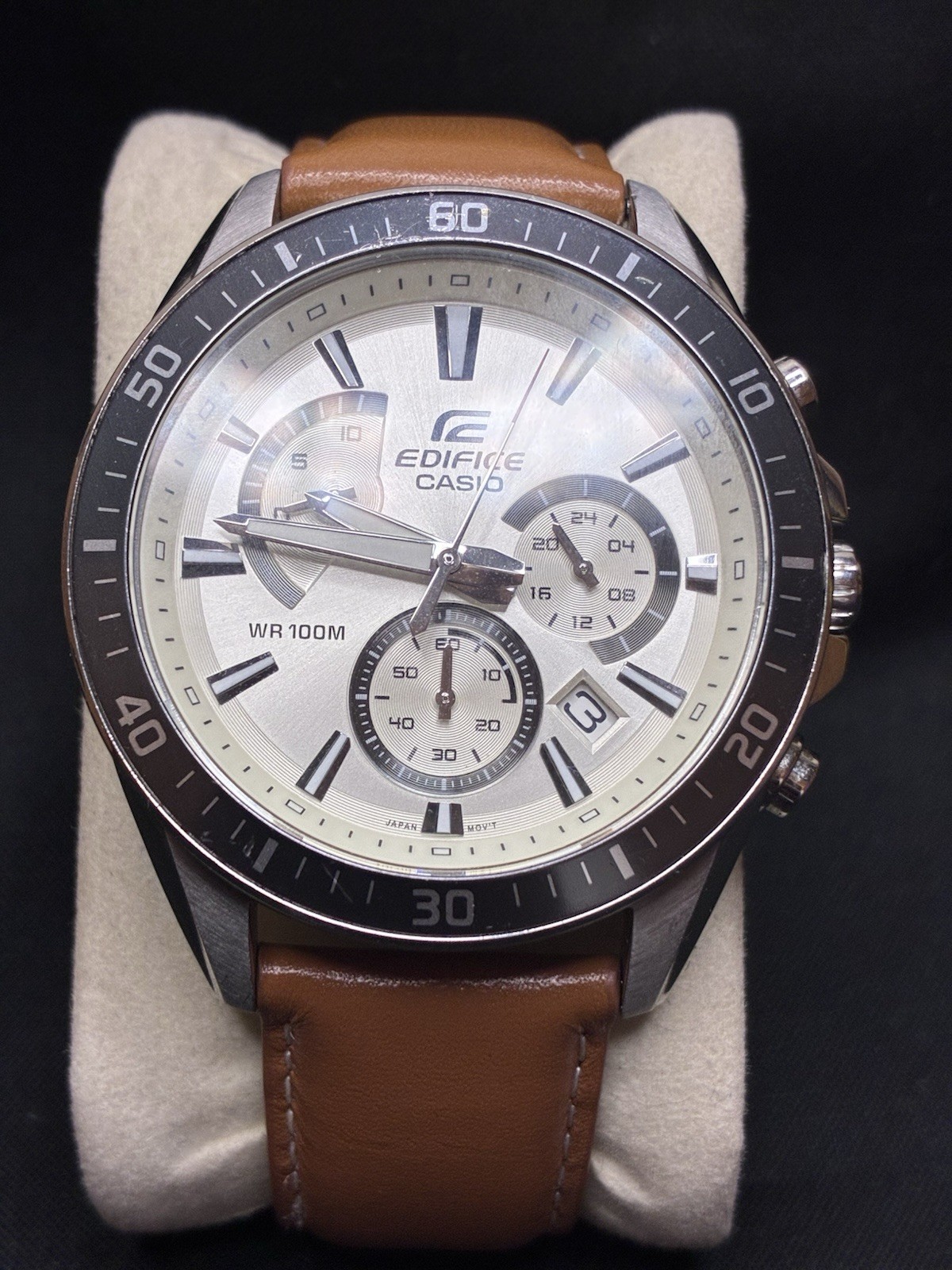 Casio Edifice Men’s Chronograph Watch Tan Leather Strap White Dial EFR-552L 100M