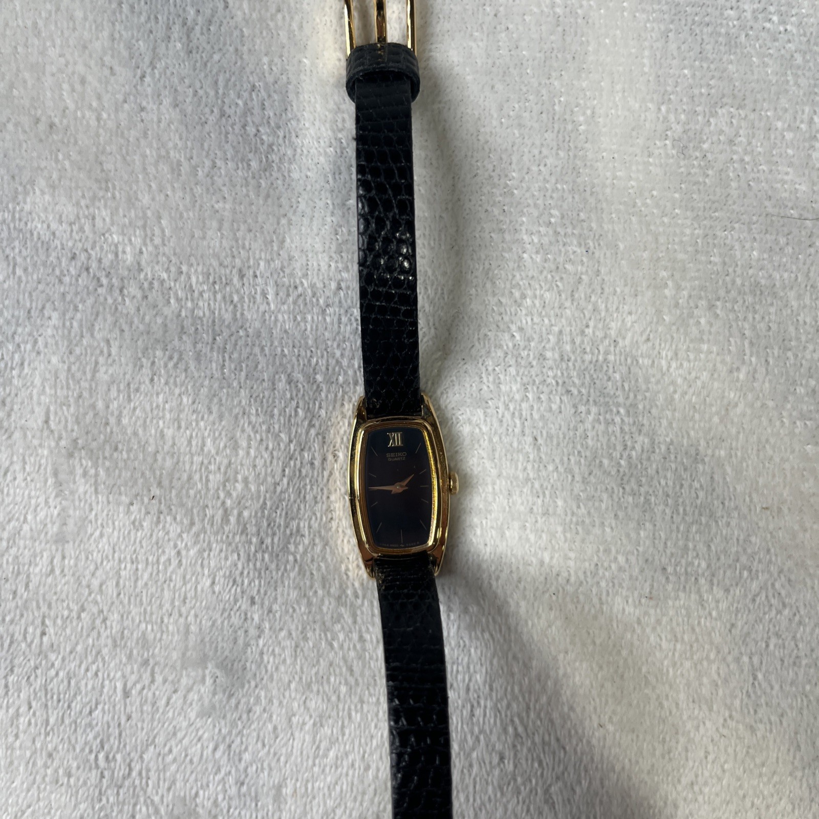 Women’s VTG Rare Rectangular Black & Gold Seiko Watch (Condition Unknown/As-Is)