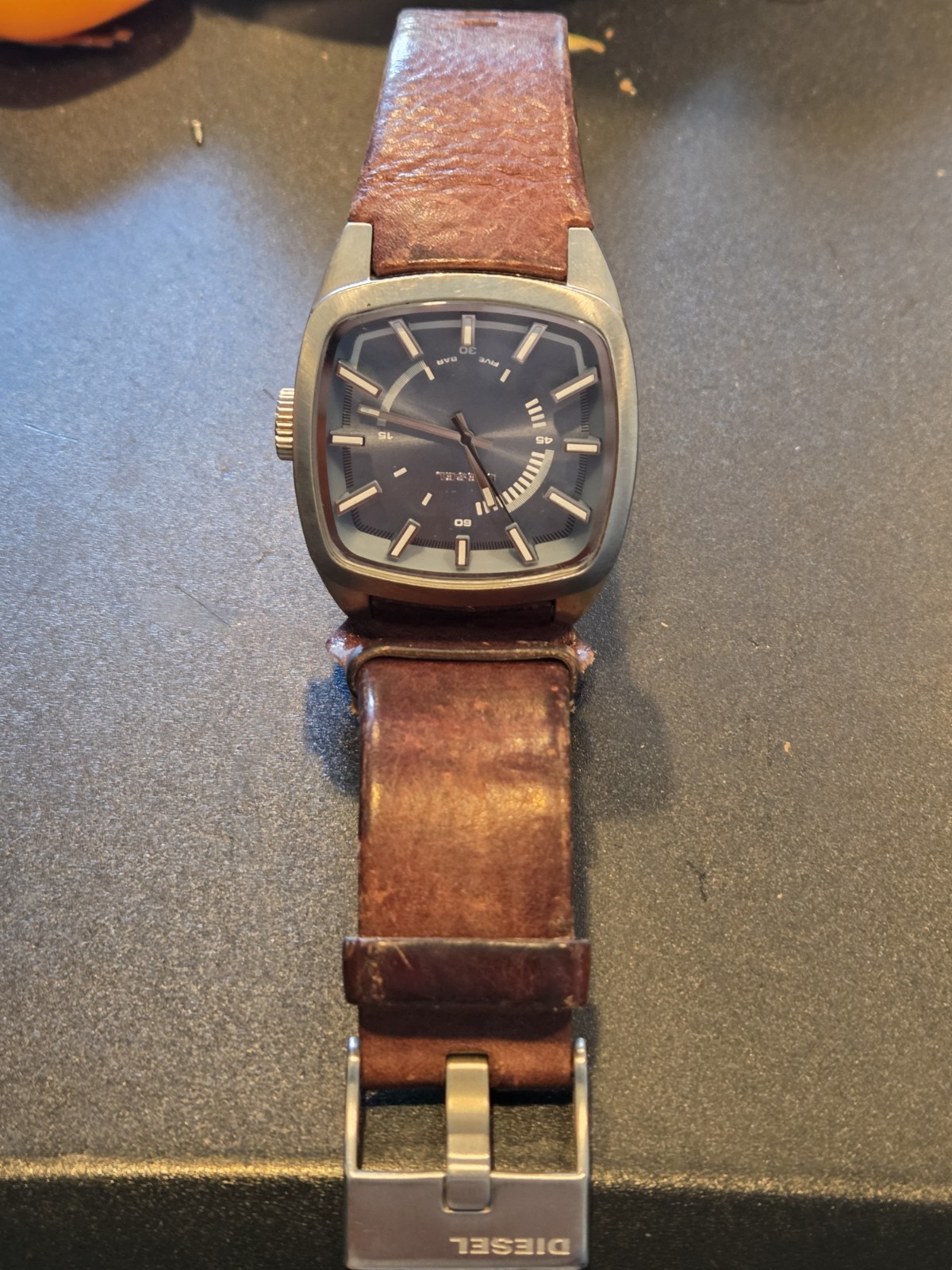 Diesel Analog Brown Leather Men’s watch DZ1527 VGUC Works New Battery VGUC C208