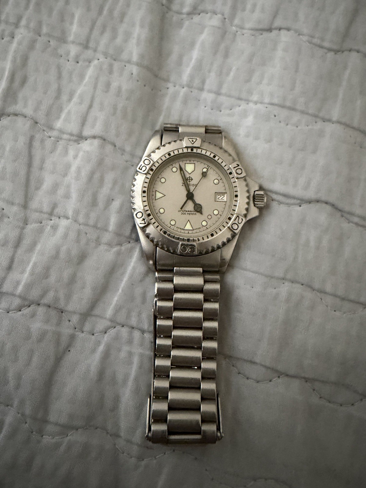 Zodiac Professional 200M Gray Dot 38mm Silver Steel Quartz Dive Watch