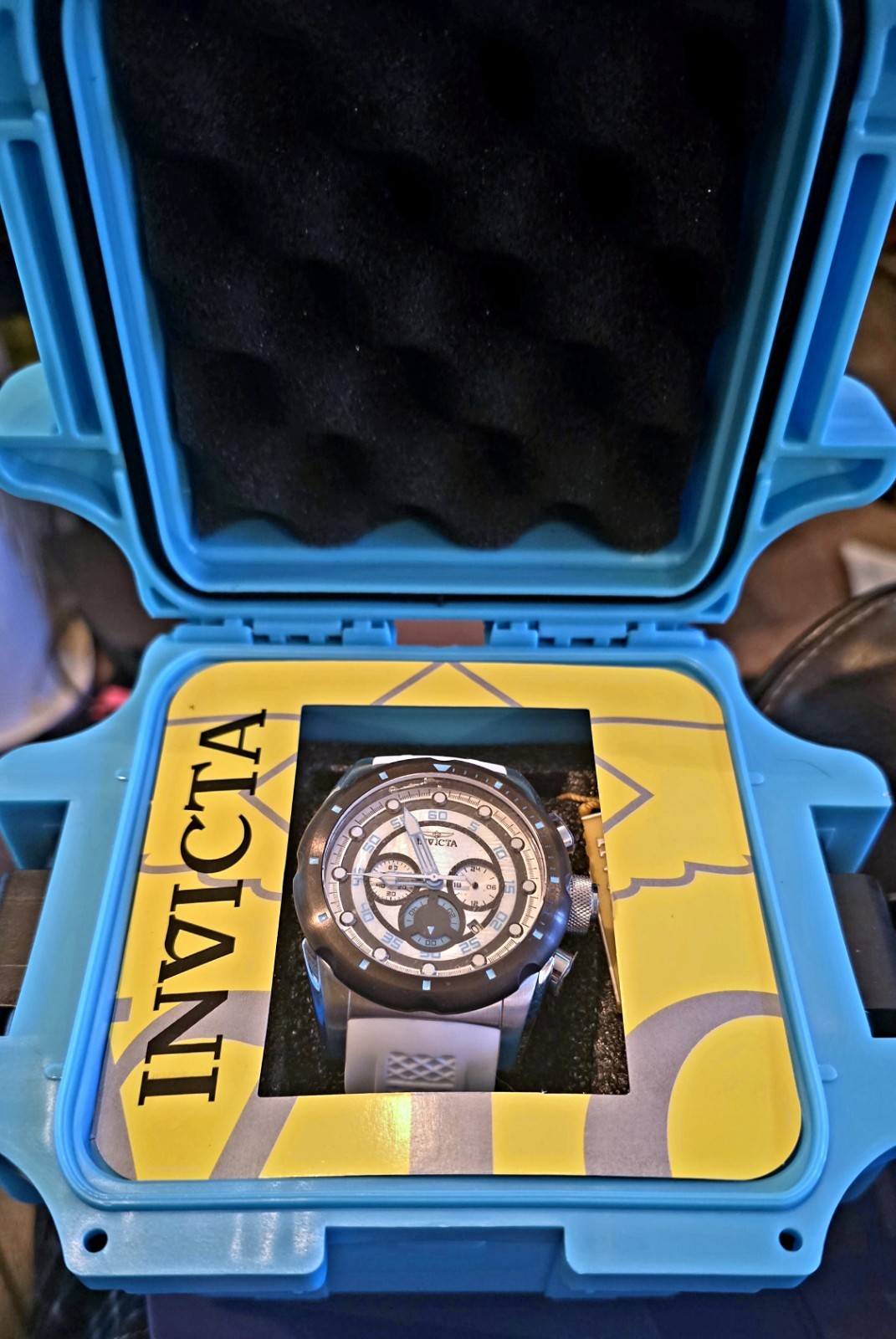Invicta Speedway Oyster Dial Lt Blue Gun metal Case 50mm Watch #20310 + 1 slot