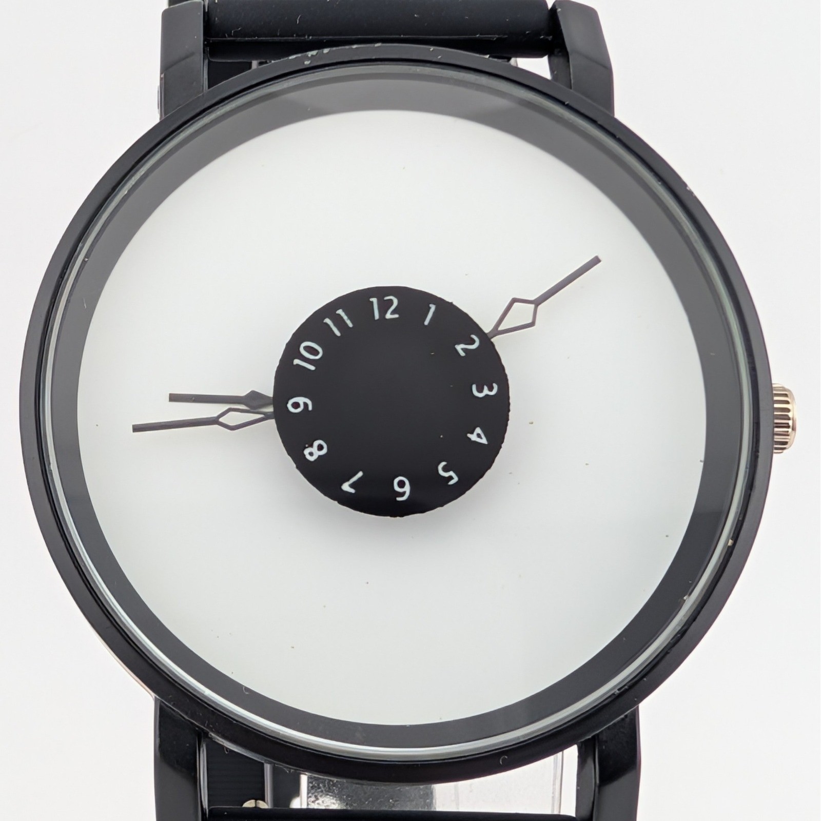 Modern Minimalist Quartz Watch Abstract Dial Black Silicone Strap 40mm