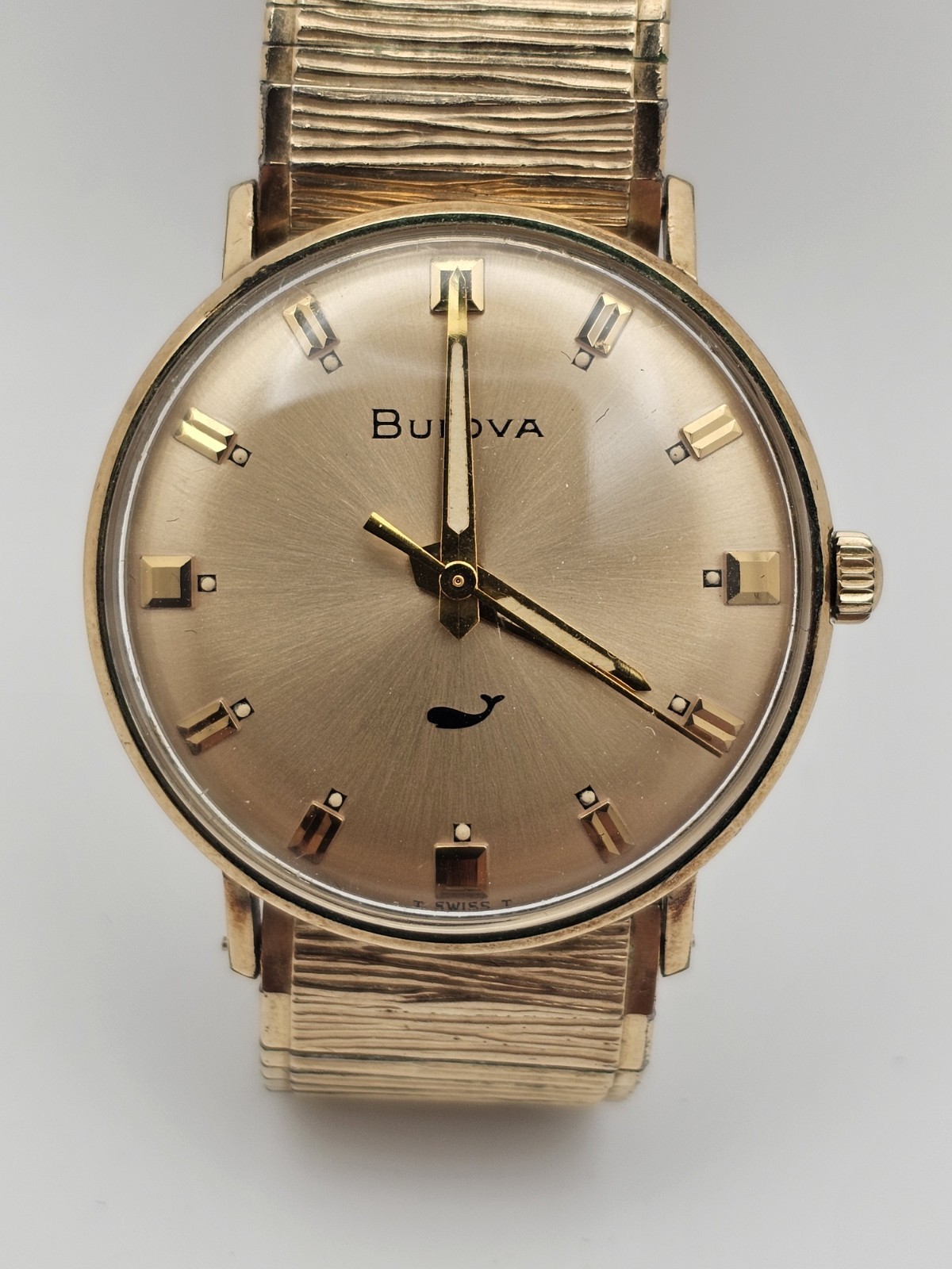 Vintage 1970 Bulova “Whale” Mechanical 10k Gold filled Case Analog Men Watch🔥👀