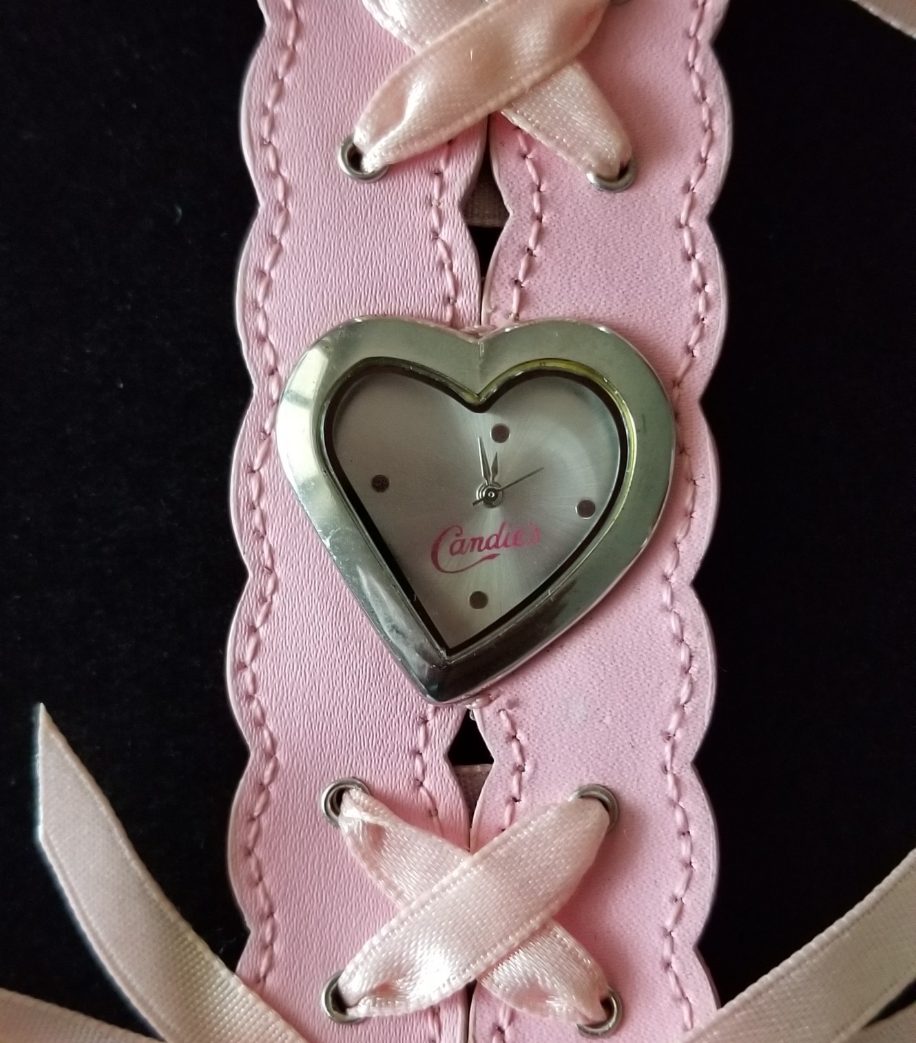 Candie’s Silver Tone Watch Heart Case Pink Leather Band 6″-7″ New Battery
