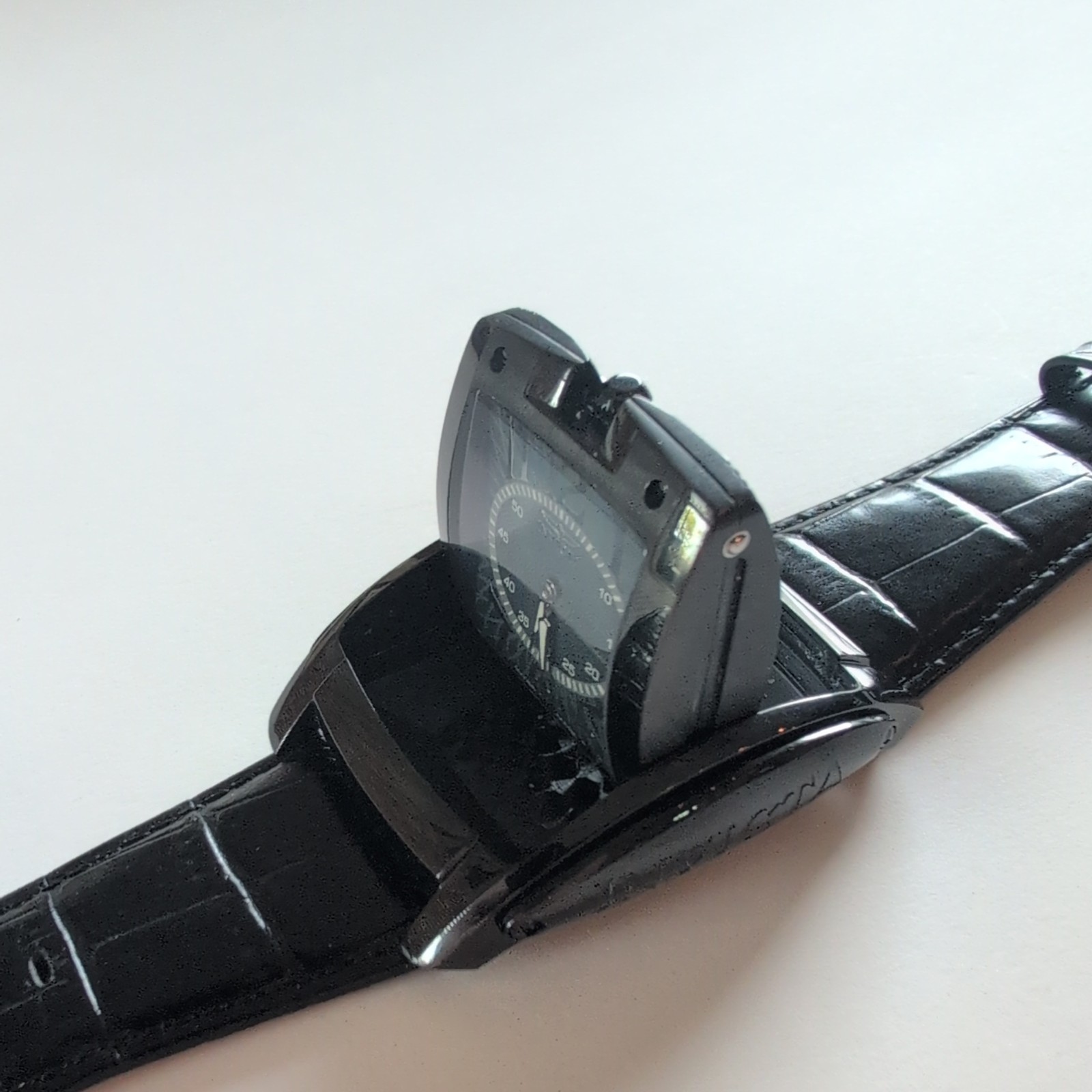 Invicta 90180 Swiss Made Wristwatch Black Stainless Steel Flame Fusion Crystal