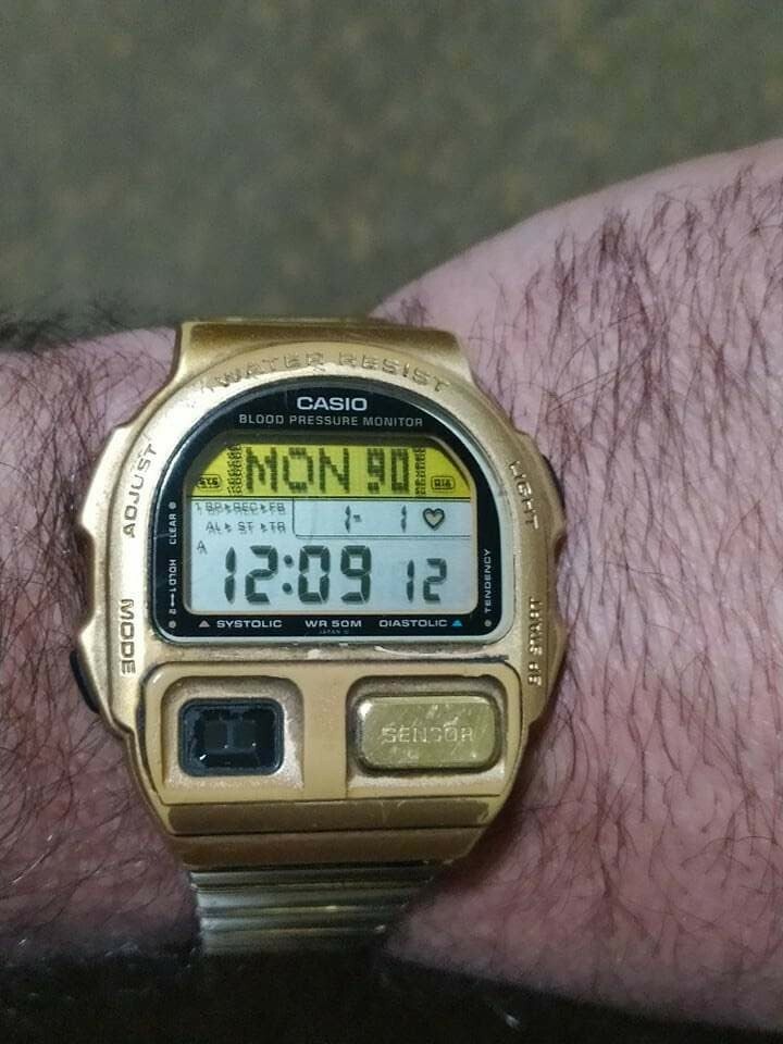 VINTAGE CASIO BP-100 Blood Pressure watch.vintage casio digital Working