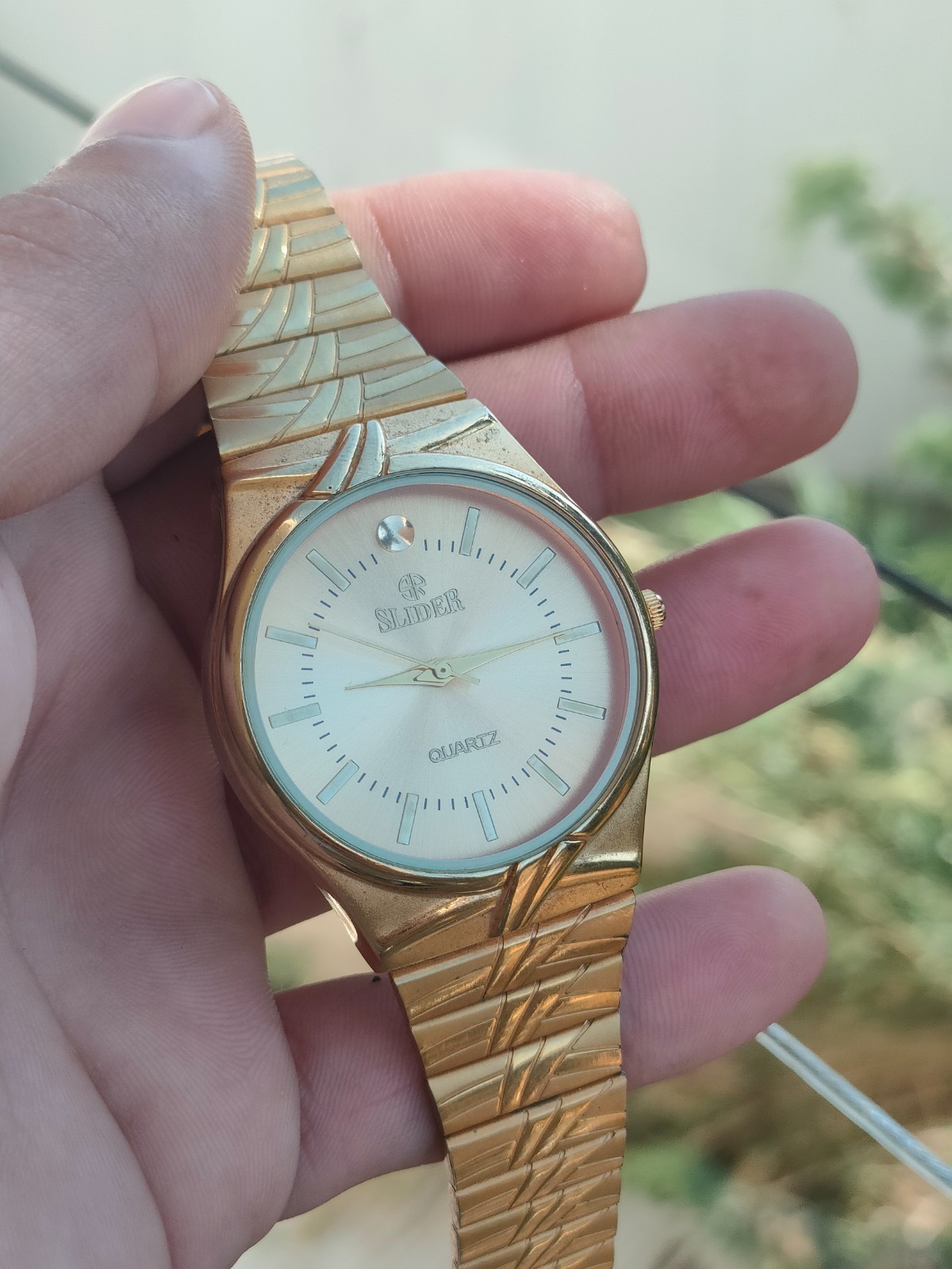 Vintage Slider Quartz Men Watch 22K Gold Plated Champagne Dial Crystal Dress Ret