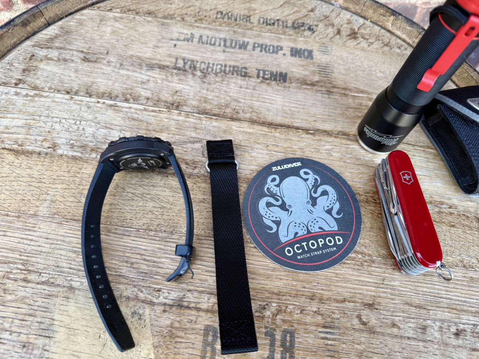 Isobrite Squadron MilSpec Zuludiver Auto Stealth Forged Carbon ISO1100 T100 45MM