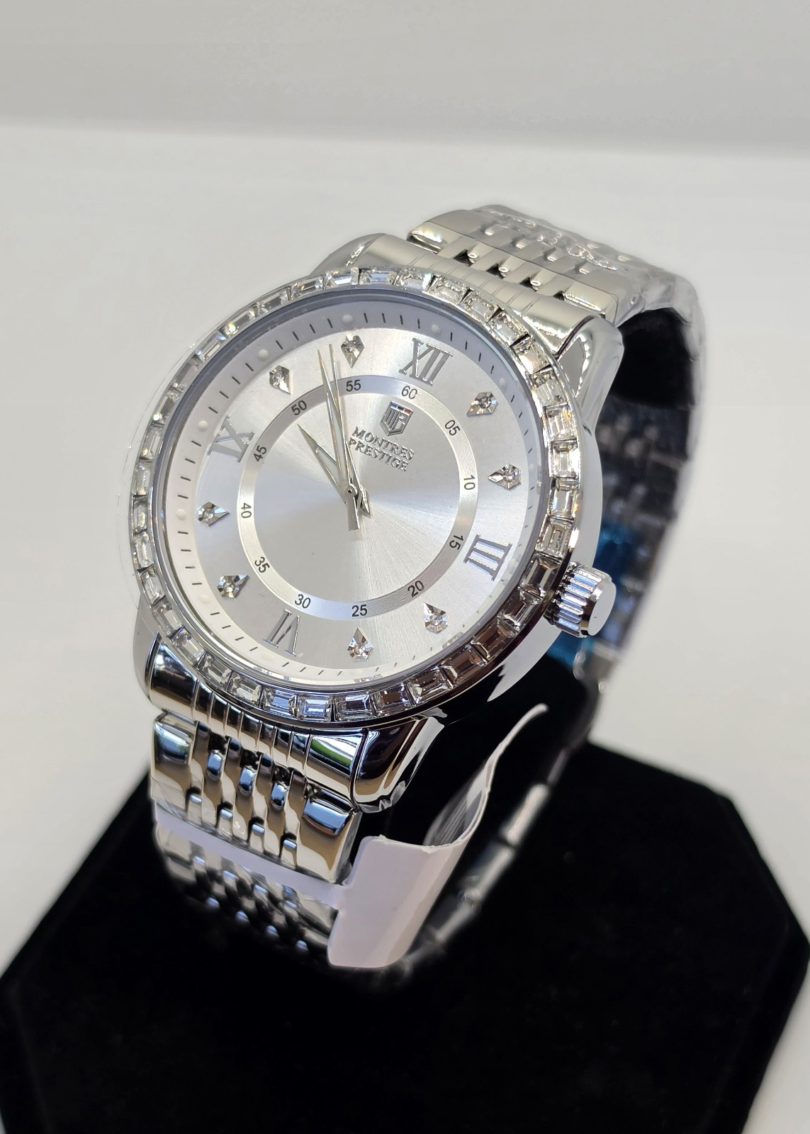 Montres Prestige MPW-0244 Men’s Watch Crystal Bezel Silver 46mm New Box Quartz