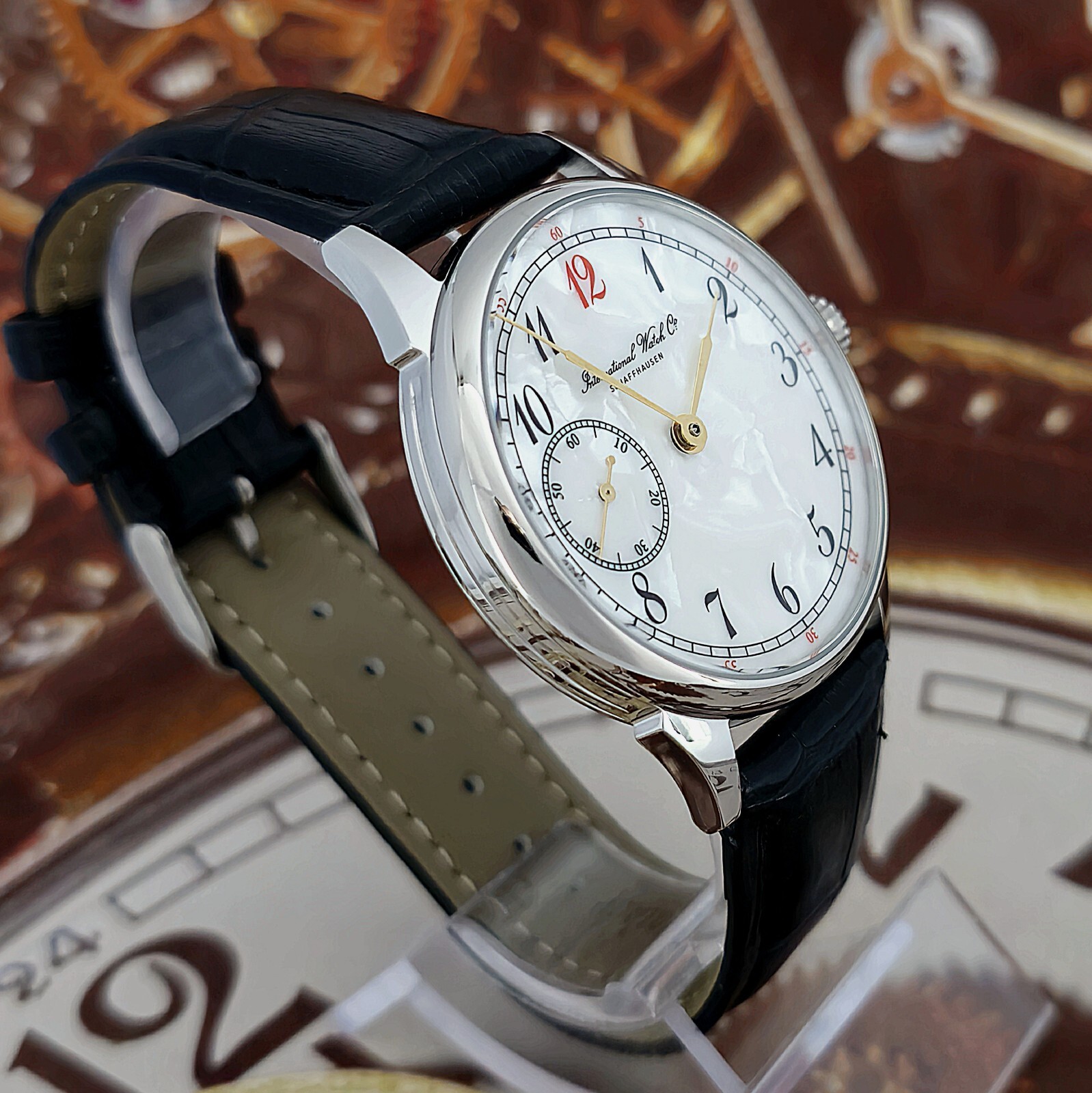 Watch USSR MARRIAGE Rare Dial Men’s mechanism MOLNIJA 18 Jewels 3602