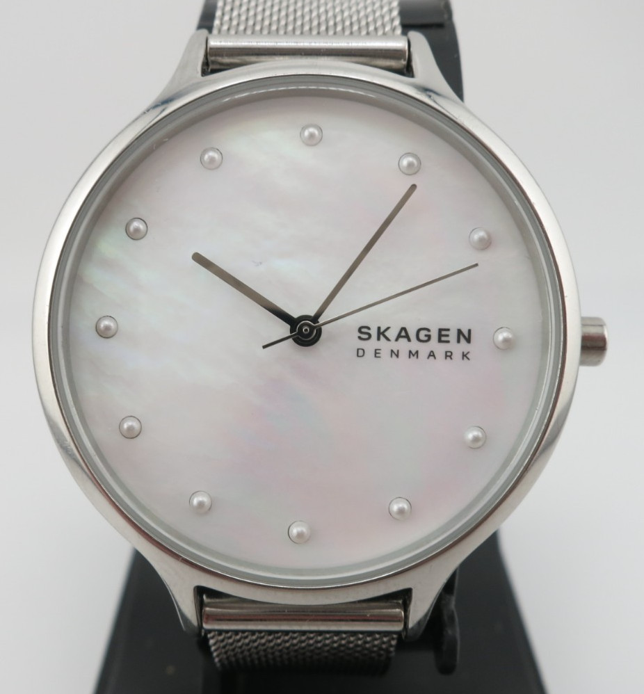Skagen Anita Mother-of-Pearl Dial All Stainless Steel Watch – SKW2775 – New Batt