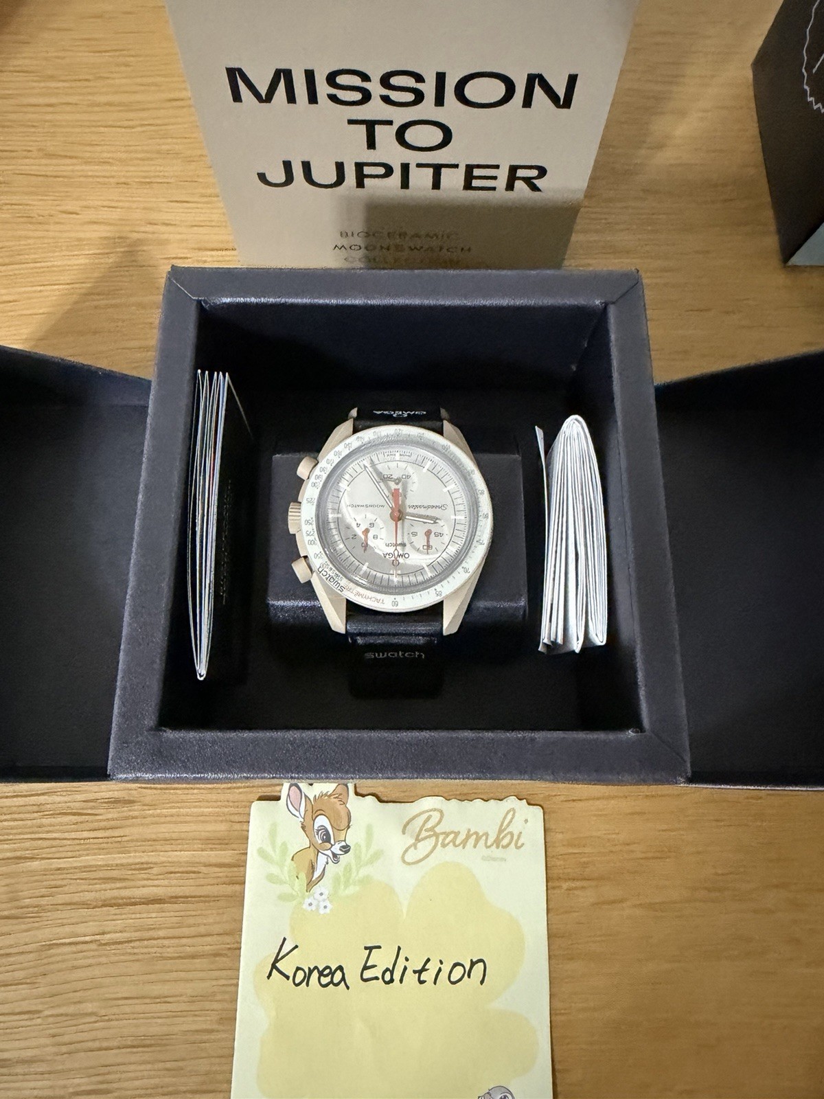 Swatch x Omega Snoopy Bioceramic Moonswatch Speedmaster Mission to Earthphase