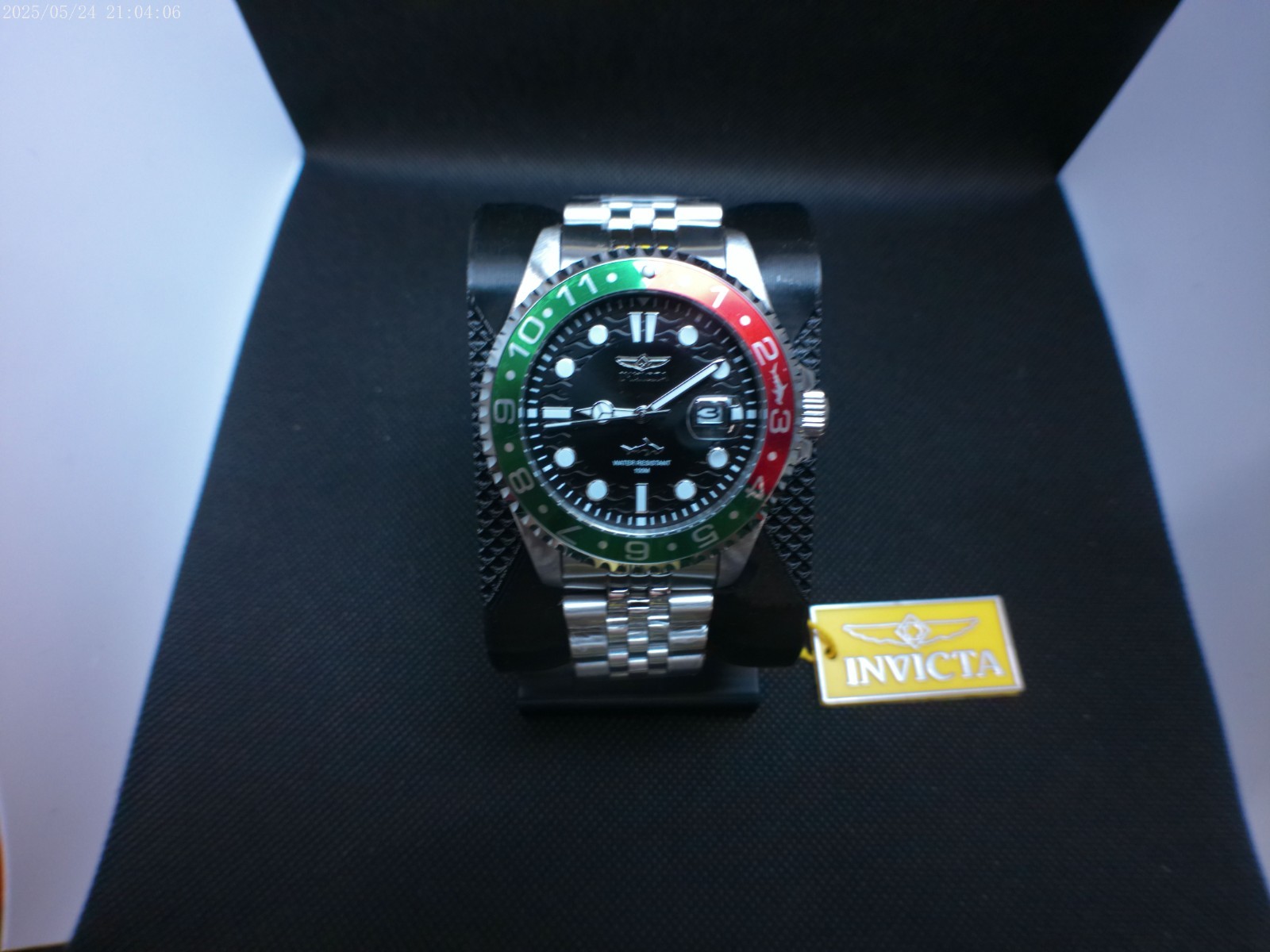 Invicta Pro Diver Men’s Watch, green/red rotating bezel, black face