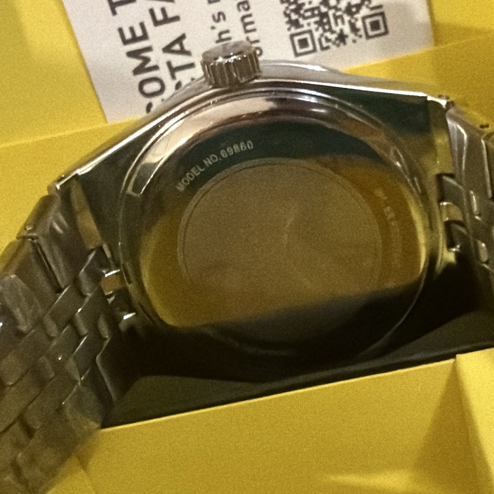Invicta Men’s Quartz Silver Textured Dial Fluted Bezel SS 50m 40mm Date w/Box