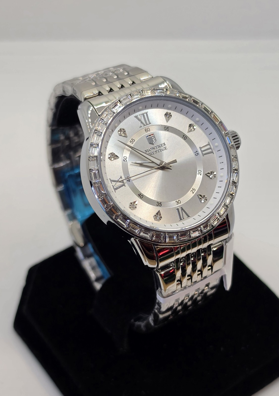 Montres Prestige MPW-0244 Men’s Watch Crystal Bezel Silver 46mm New Box Quartz