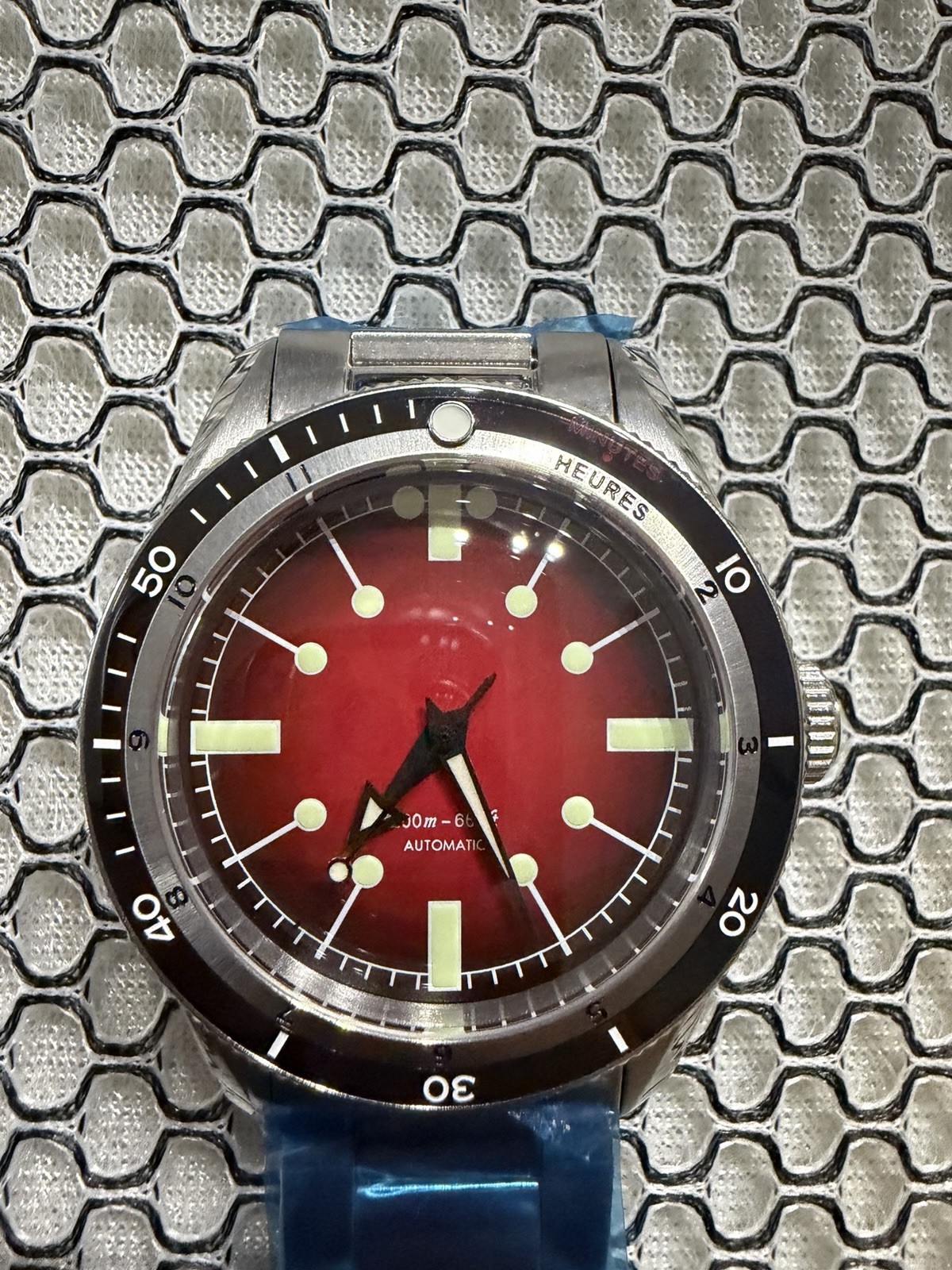 Tandorio Red Sunburst Automatic Diver Miyota 8215 – Sapphire Crystal – 200m -NEW