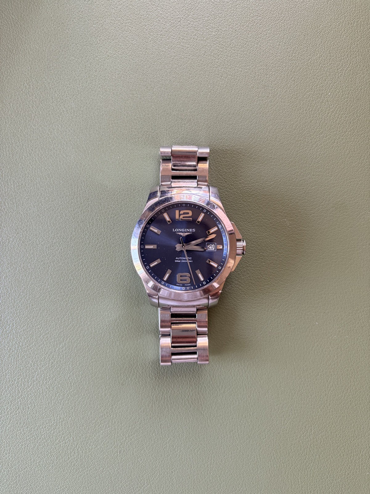 Longines Conquest Automatic L3.676.4.99.6 39mm Watch – Good Condition!