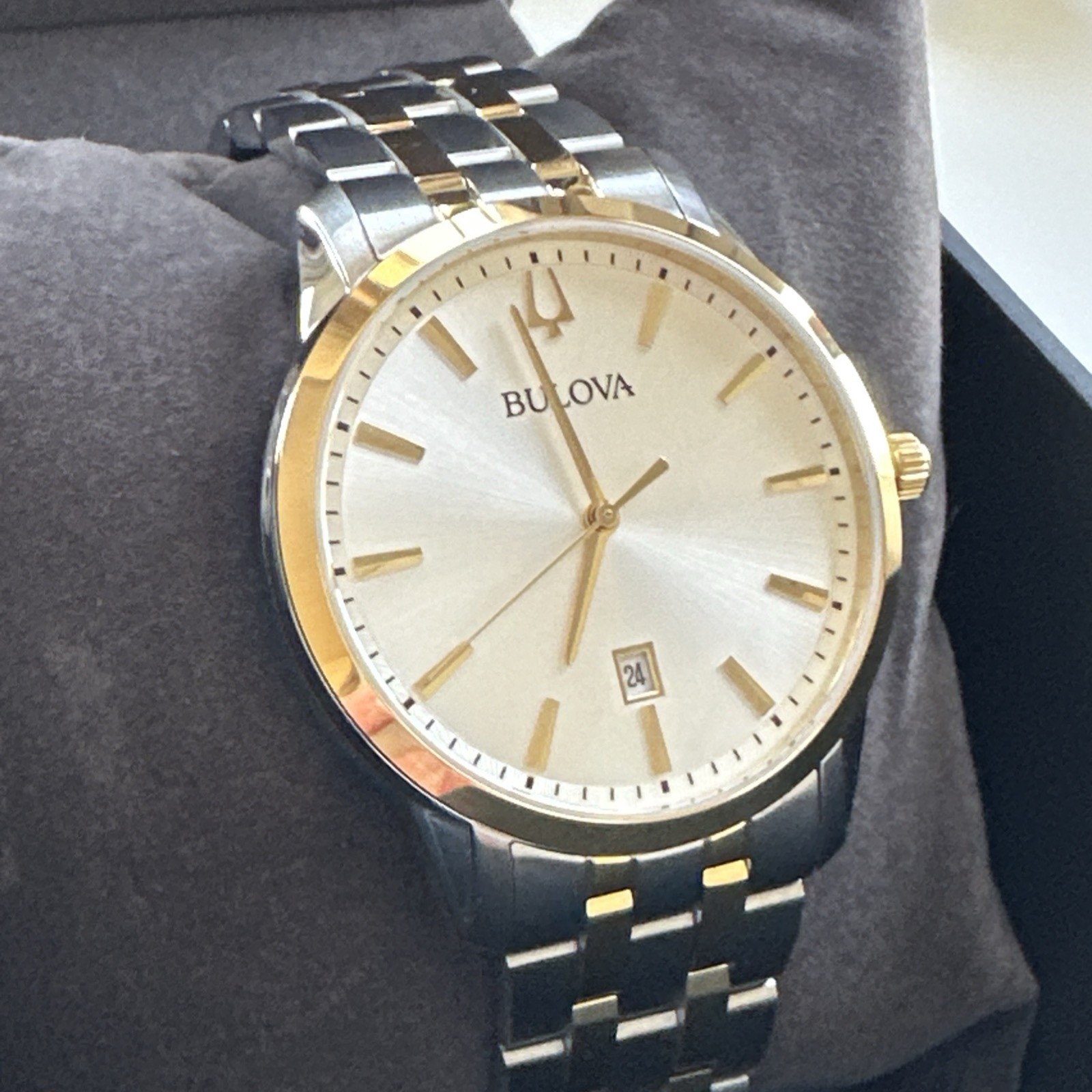Bulova Sutton Mens Two Tone Stainless Silver Dial Quartz Watch 98B385
