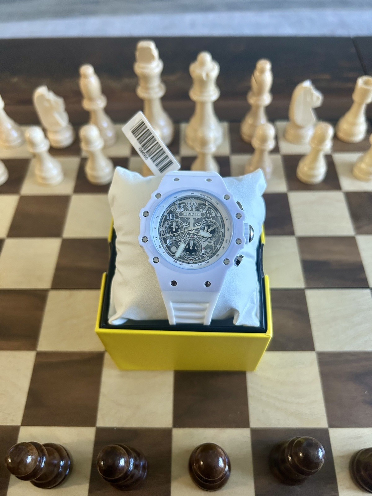 Invicta Racing Vaulthan 69689 Men’s Watch 44mm White Gold Skeleton Dial RARE