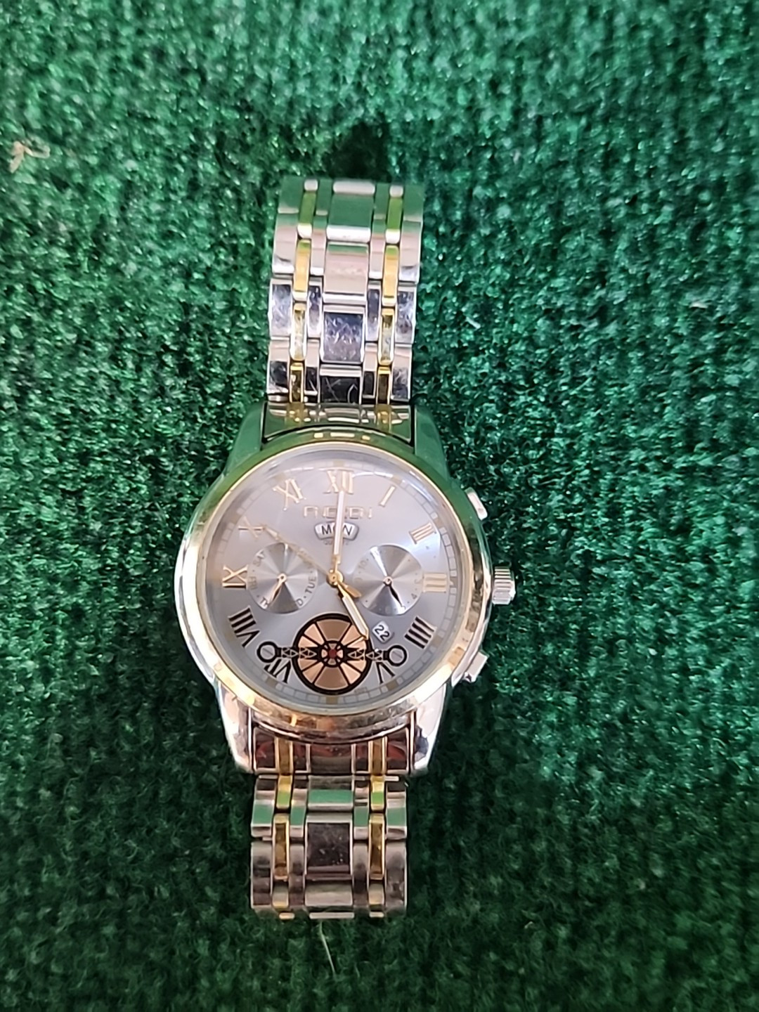 Fngeen Men’s Black Wristwatch