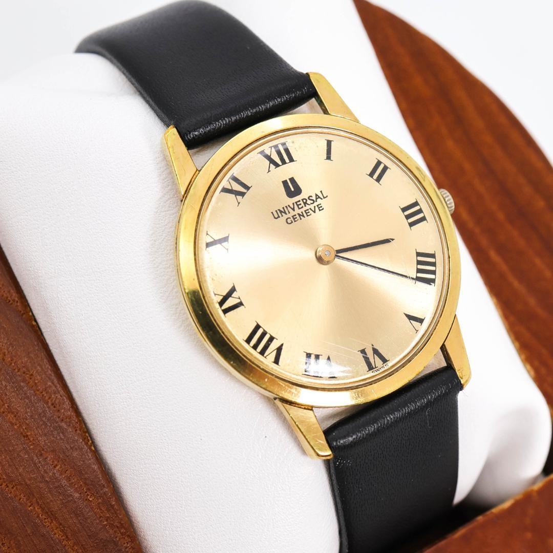 Universal Geneve Manual Wind Gold Watch 3670