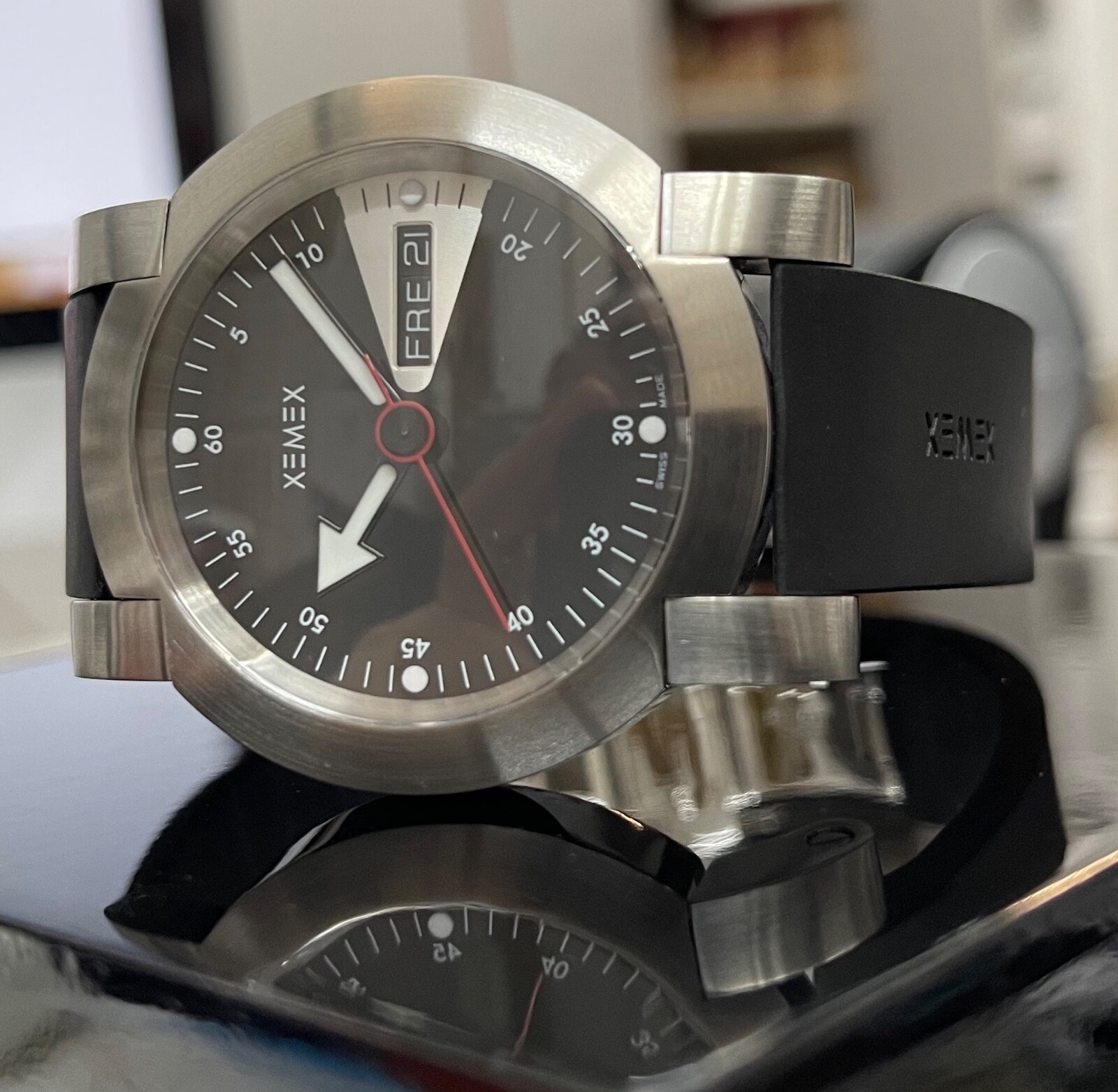 Xemex Speedway 5000 Automatic Men’s Watch Sapphire Crystal Rubber Strap Swiss Made