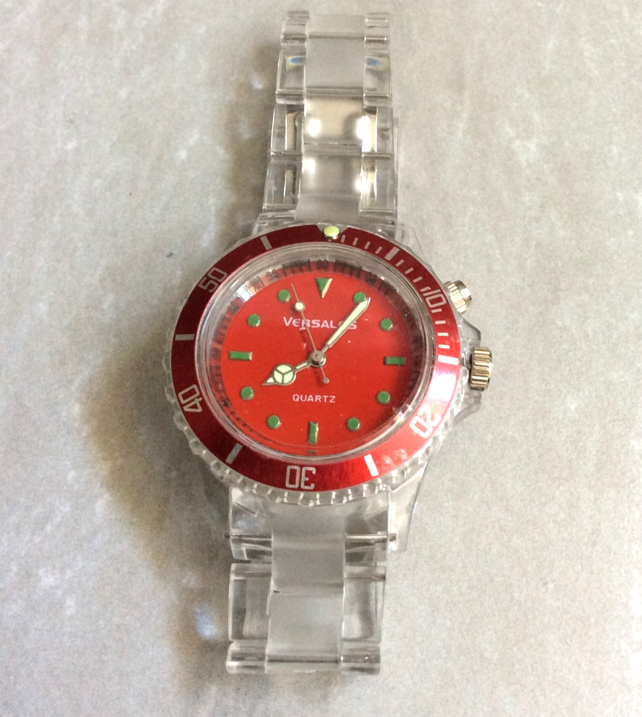 VERSALES Men’s Watch Red Bezel Round Red Dial on Clear Linked Band Unique New!