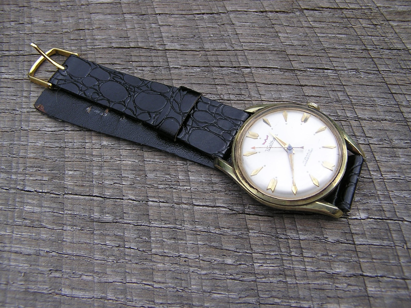 Vintage Waltham 17j Red Arrow Gold Tone Men’s manual wind Wristwatch