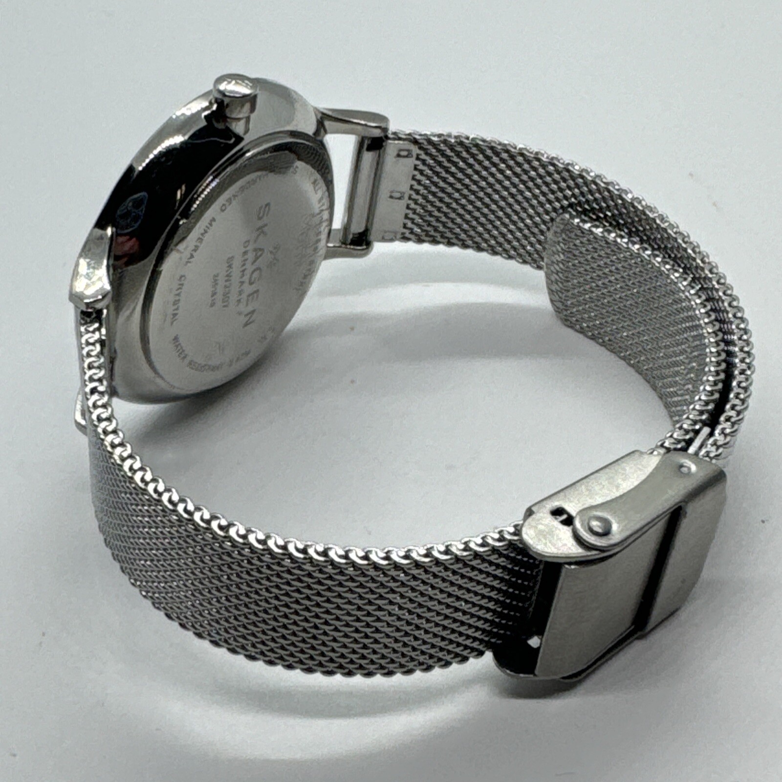 Skagen Anita SKW2307 Womens Silver Stainless Steel Mesh Analog Dial Watch AEA308