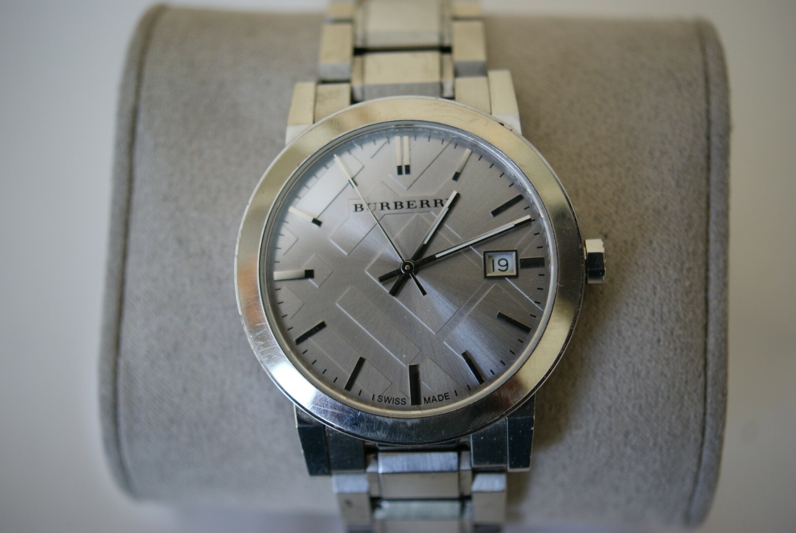 BURBERRY BU9035 MEN’S SMALL CHECK STAMPED BRACELET WATCH