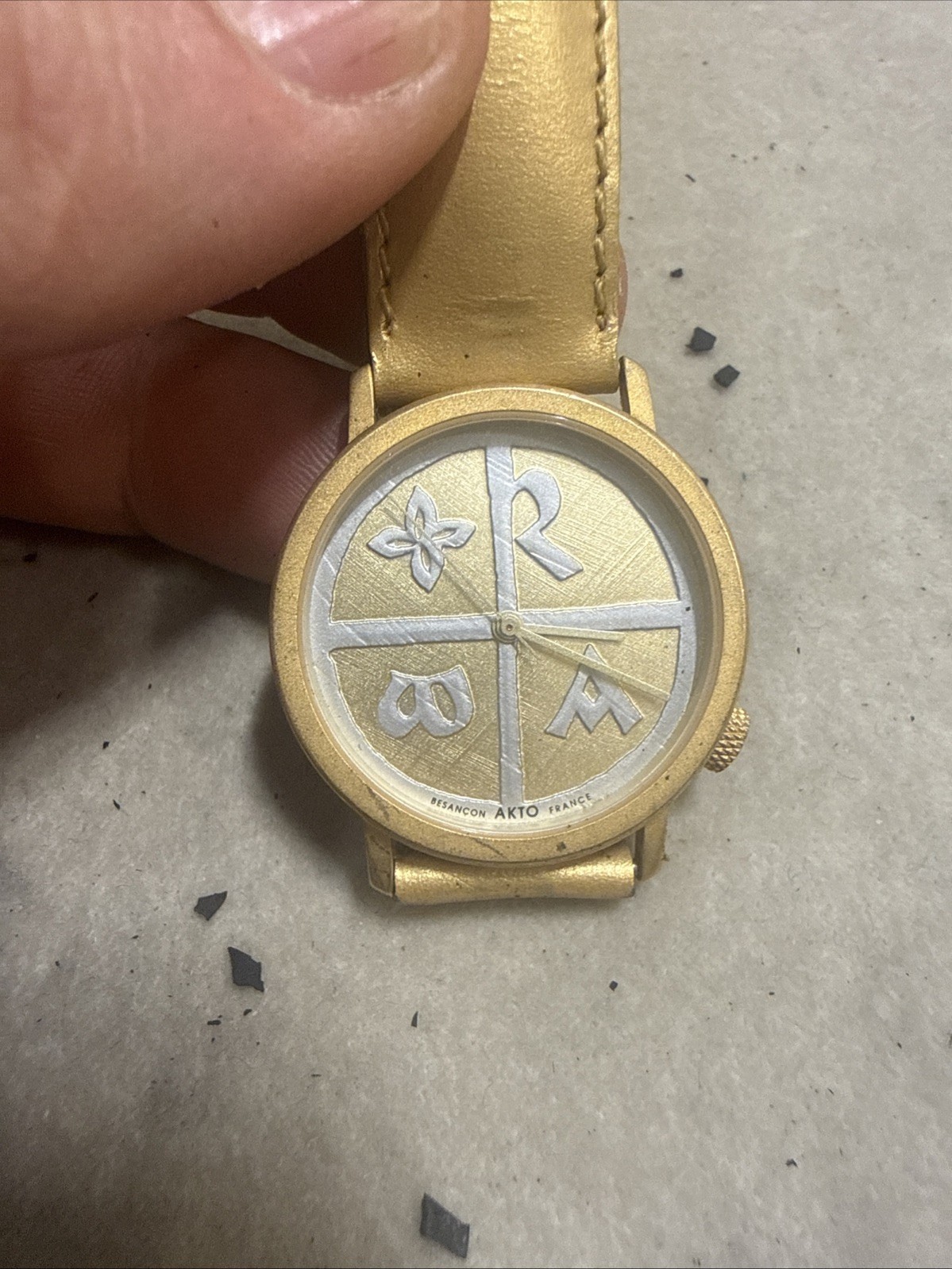 akto watch