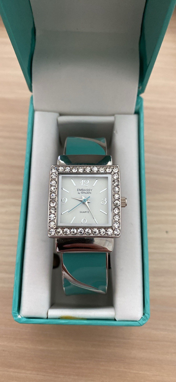 Vintage Ladies Watches for sale Gruen Suzanne Somers