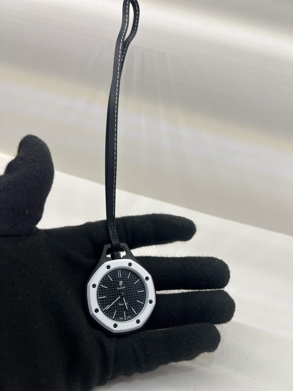 Swatch Royal Pop Ocho Negro Swiss Made Quartz Watch Black Leather 34mm Box