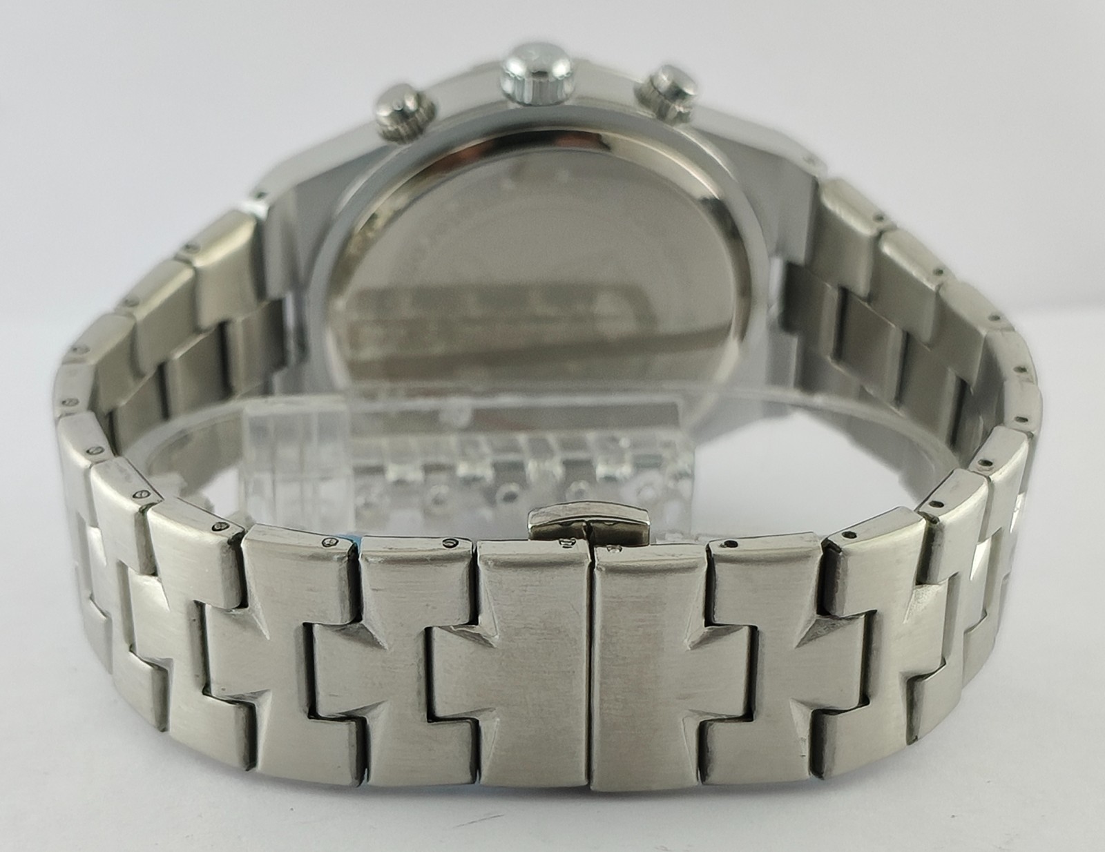 Pre-owned Chronograph Black Dial “Date” Steel Band Men Wristwatch “Stay Stylish”