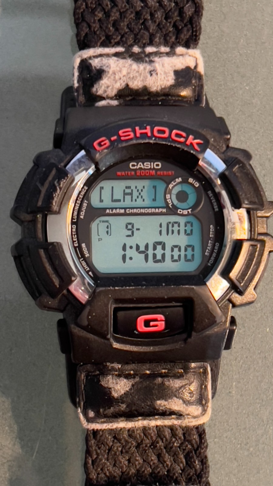 Vintage Casio G Shock DW-9500 Digital Mens Wrist Watch – Nylon Hook/Loop Strap