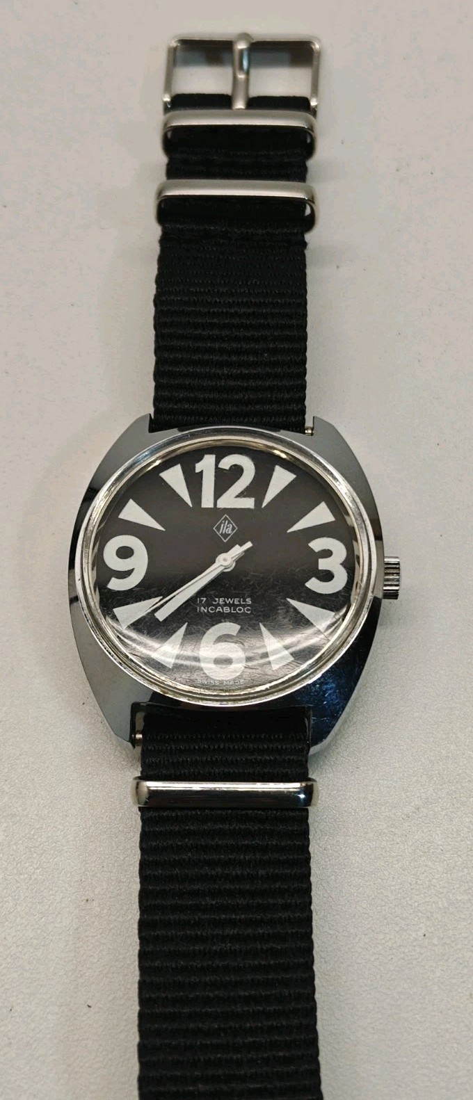 Vintage ILA Swiss Mech. SS. Watch 17 Jewels Incabloc Nylon Band 35mm Dial Runs