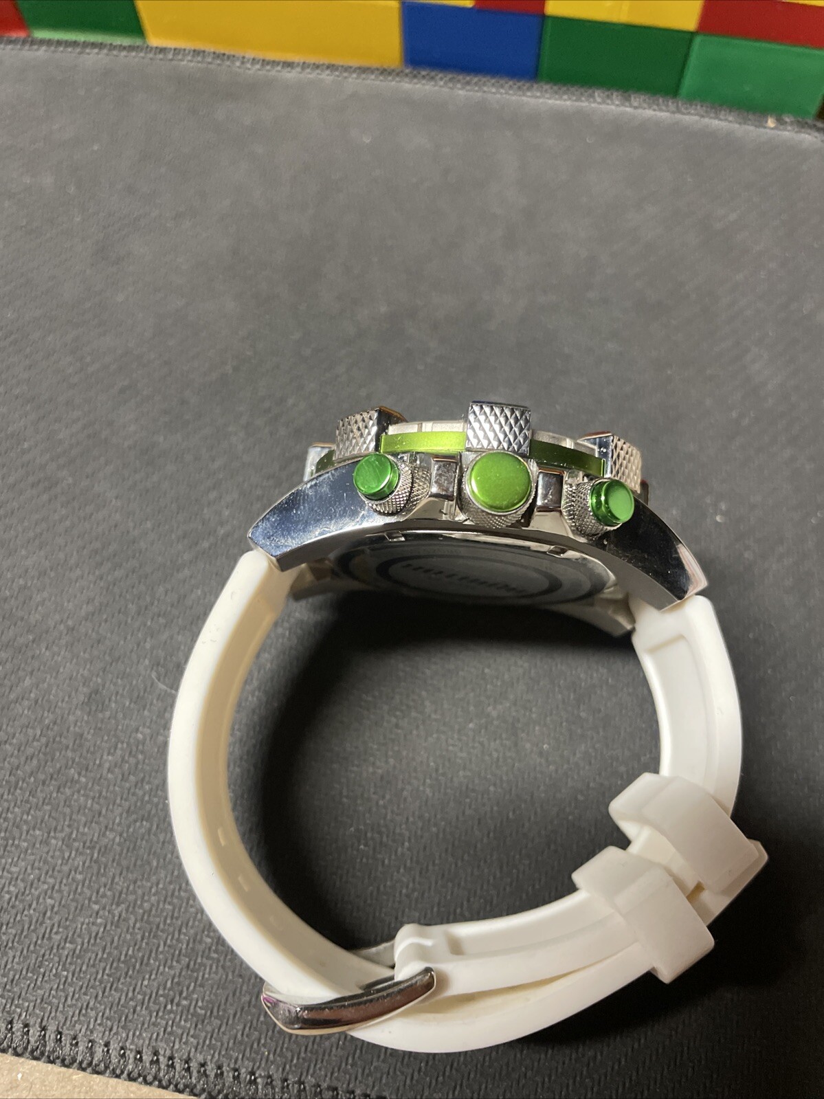 Invicta Mens AVIATOR Watch RADAR CHRONOGRAPH Black/Green Dial 51mm White Strap